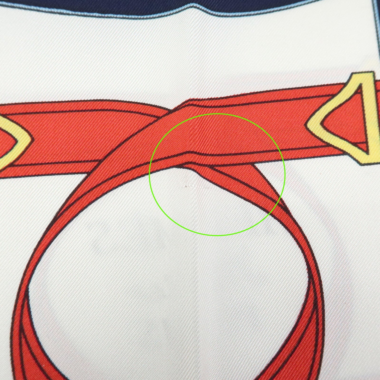 HERMES Carre 90 Silk 100% Scarf Eperon d'or White Navy Red Yellow