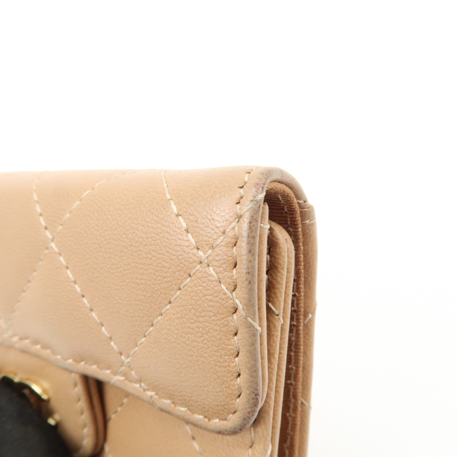 CHANEL Matelasse Lamb Skin COCO Mark 6 Ring Key Case Beige A84400