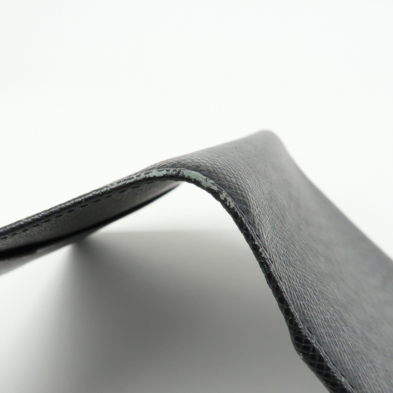 Louis Vuitton Taiga Agenda Bureau Planner Cover Ardoise R20409