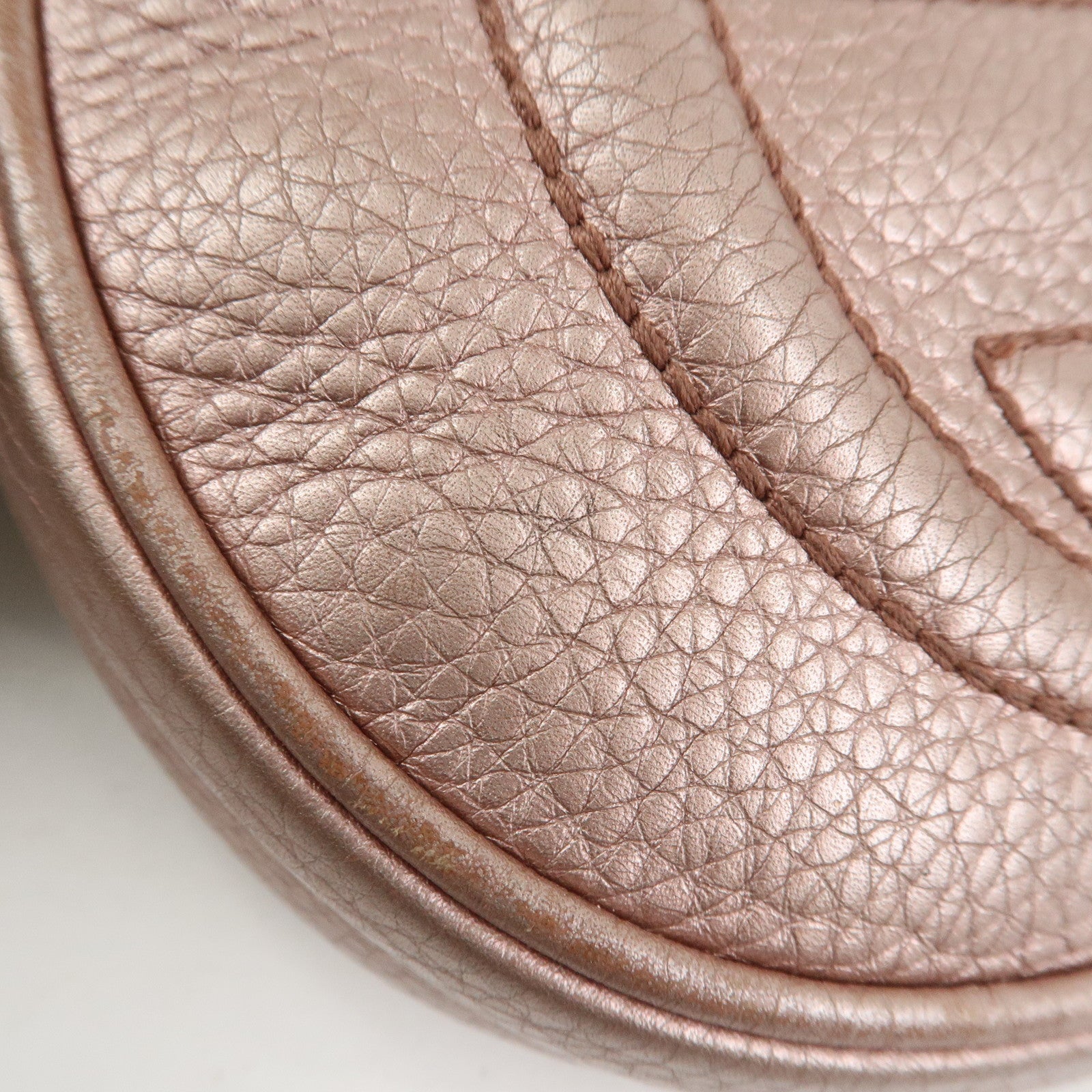 GUCCI SOHO Leather Chain Shoulder Bag Metallic Pink 353965