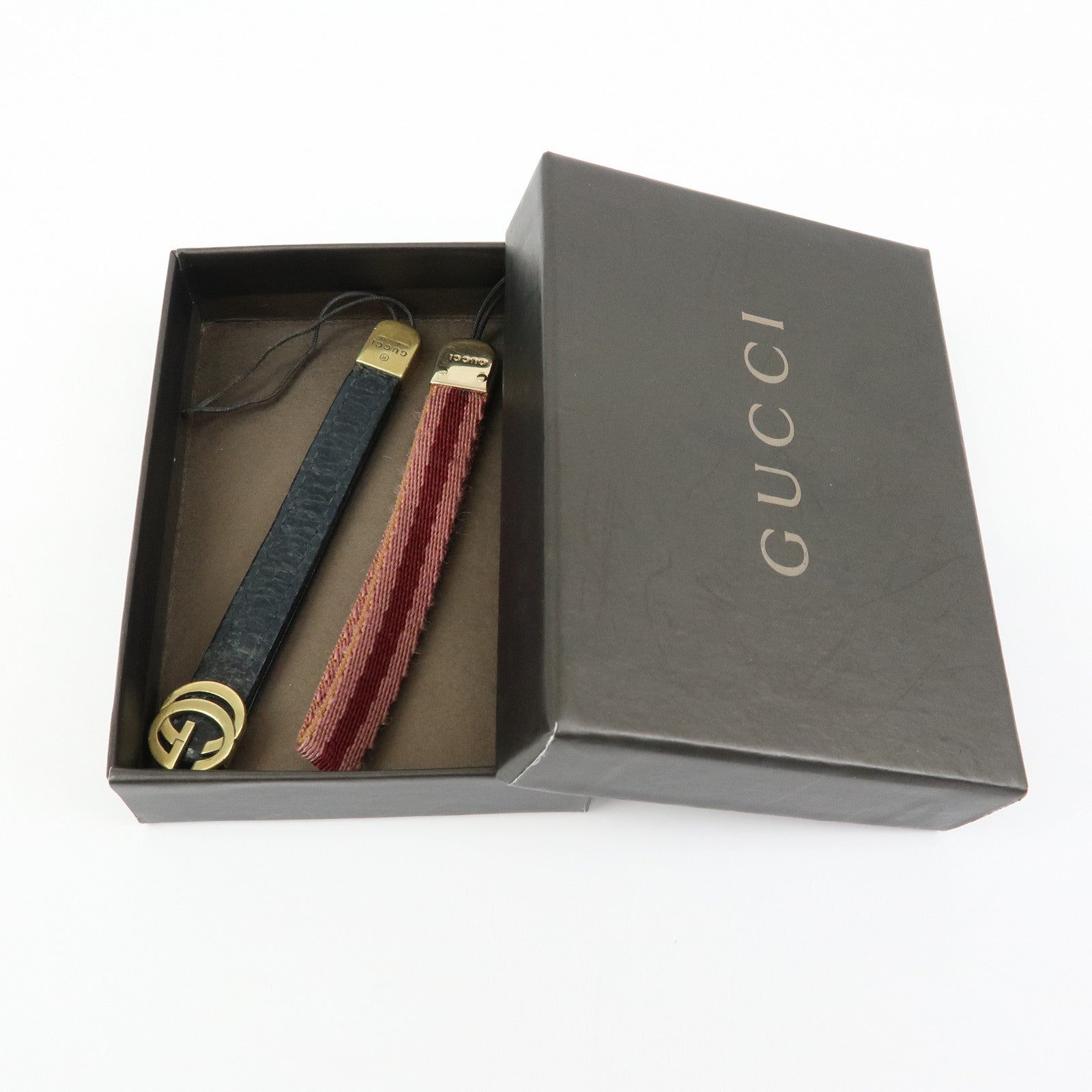 GUCCIS Sherry GG Marmont Set of 2 Metal Canvas Bag Charm 106697