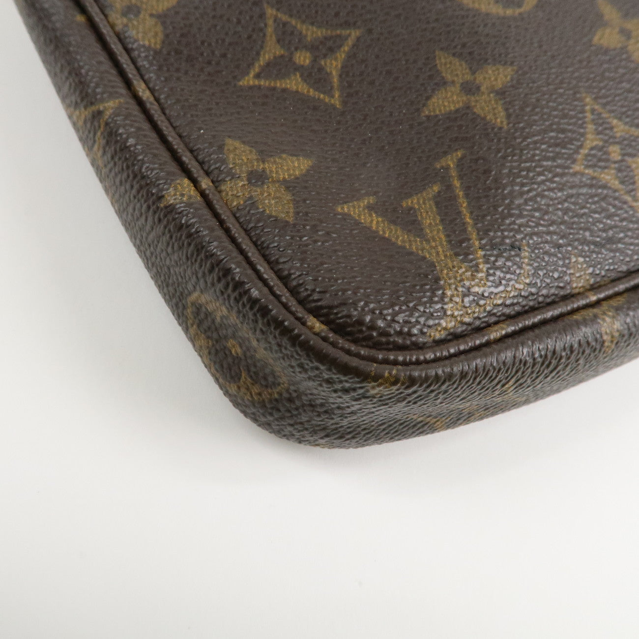 Louis Vuitton Monogram Pochette Accessoires Hand Bag Brown M51980 Used