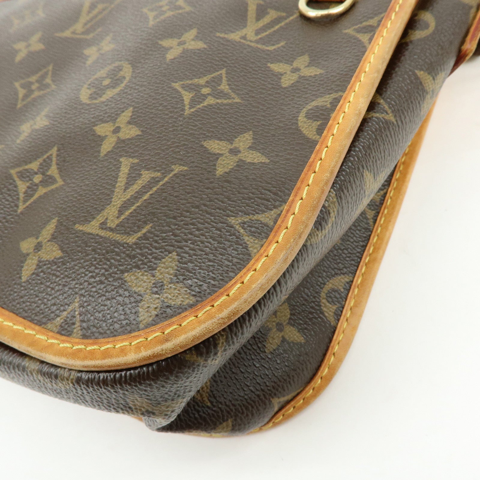 Louis Vuitton Monogram Messenger Bosphore PM Shoulder Bag M40106