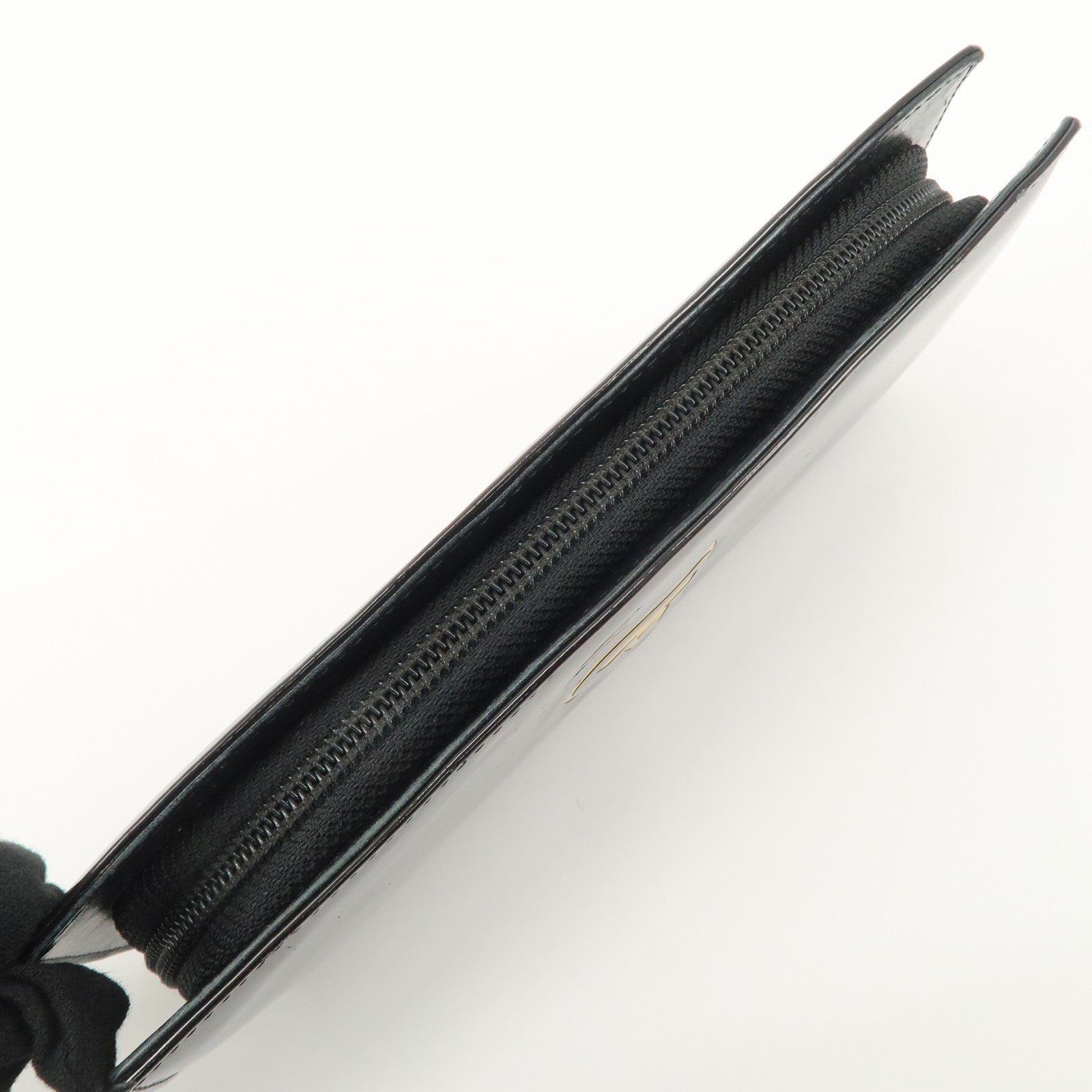 CHANEL COCO Mark Makeup Patent Leather Round Zippy Wallet Black A47663 Used