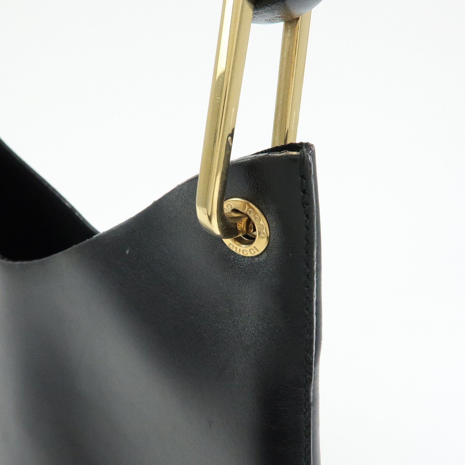 GUCCI Bamboo Leather Shoulder Bag Black 001・1553・1880