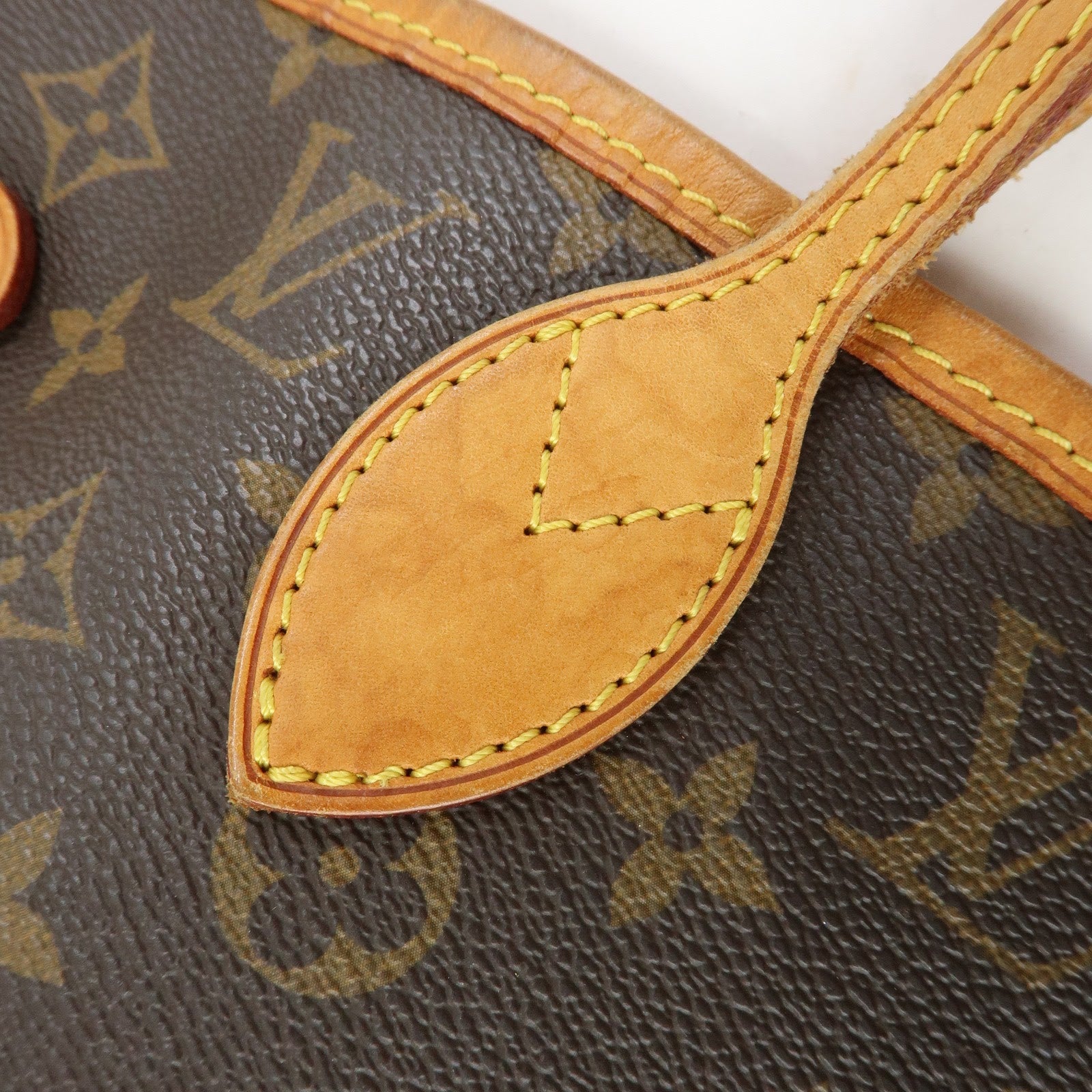 Louis Vuitton Monogram Neverfull MM Tote Shoulder Bag Brown M40156