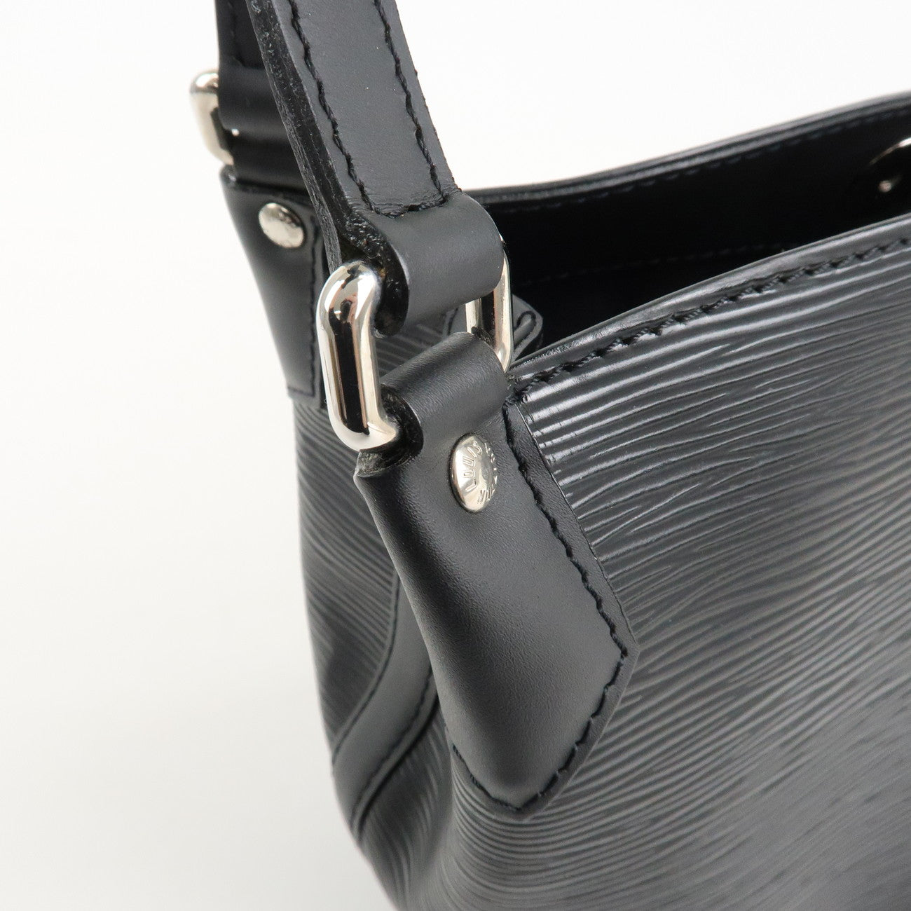 Louis Vuitton Epi Mandala PM Shoulder Bag Noir Black M58932 Used