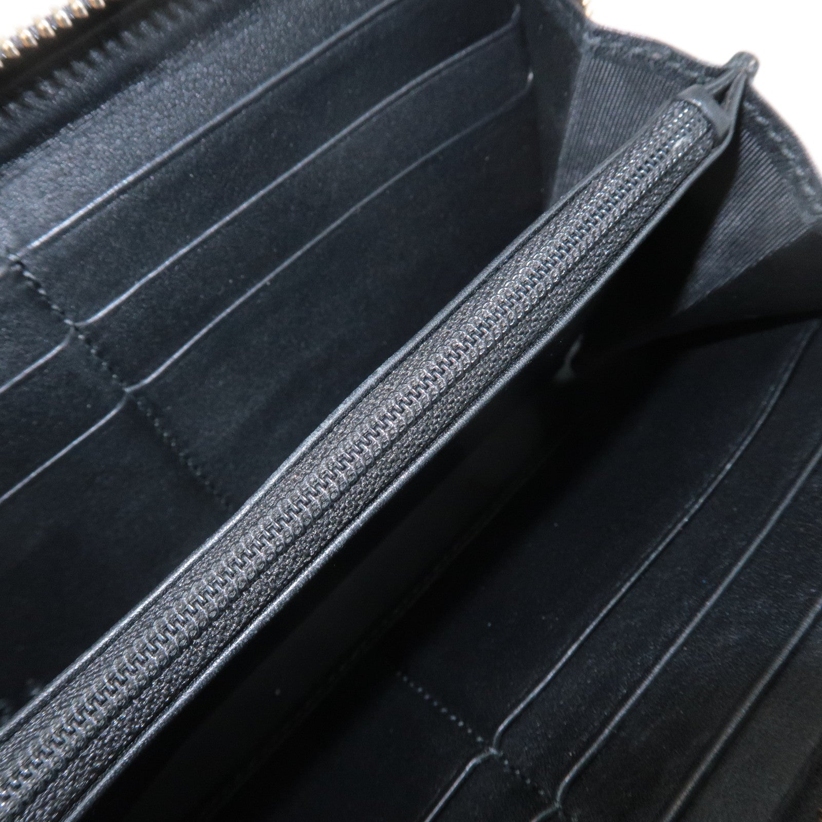 GUCCI Micro Guccissima Leather Zip Around Long Wallet Black 449391 Used