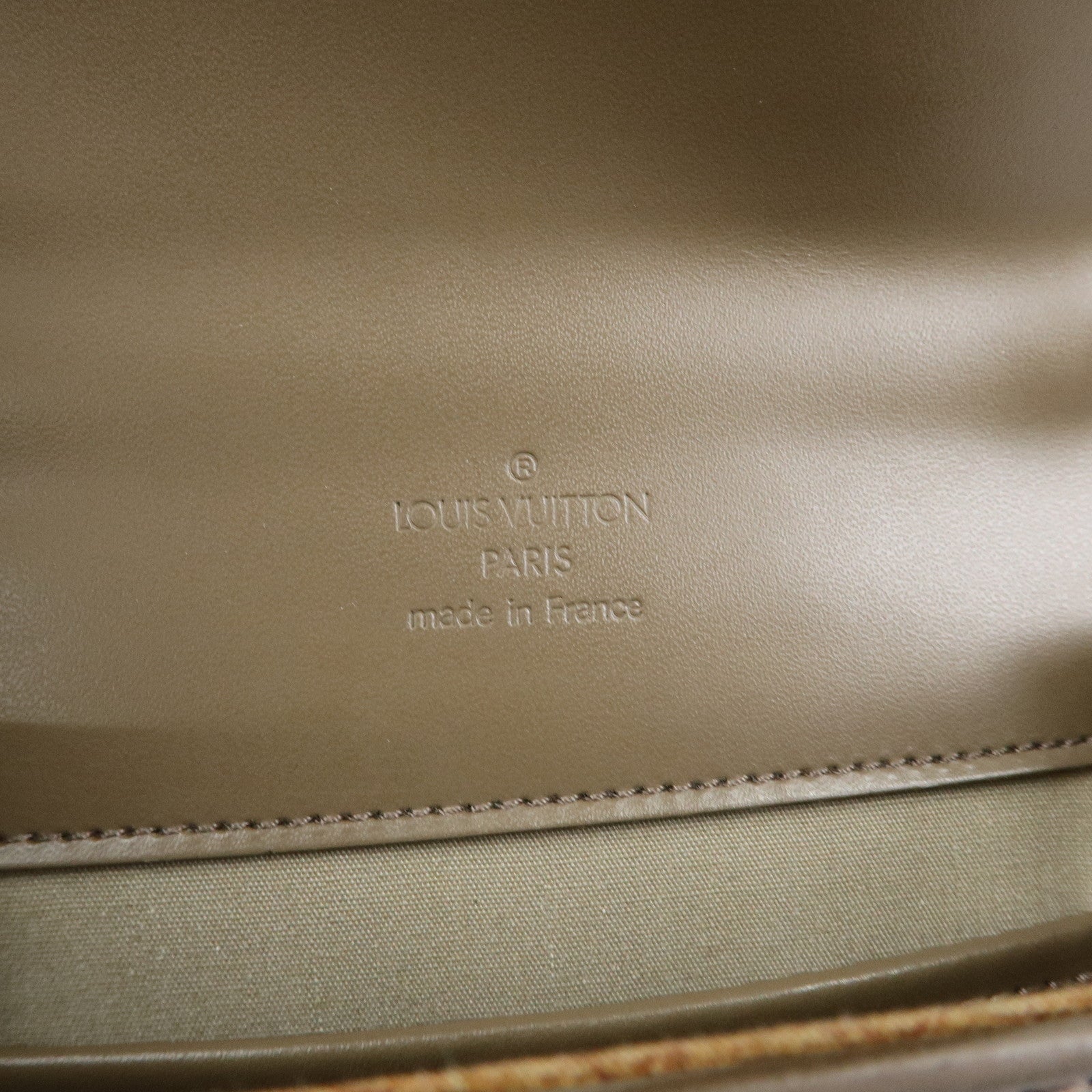 Louis Vuitton Epi Leather Biarritz PM Shoulder Bag Pepper M5293B