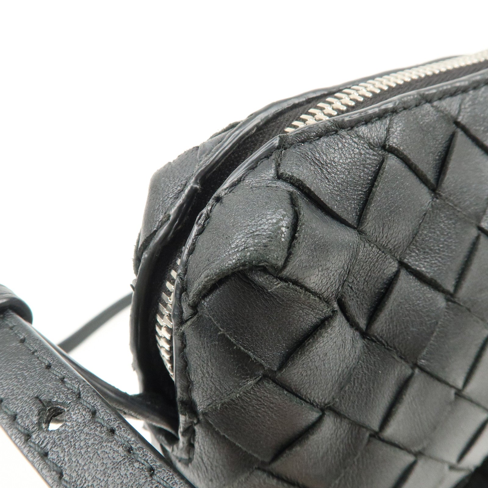 BOTTEGA VENETA Intrecciato Leather Shoulder Bag Crossbody Bag Black Used