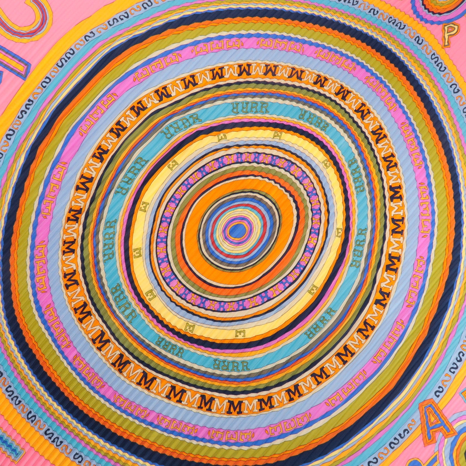 HERMES Carre Pleats Silk 100% Scarf FRANCE PARIS 24 Fbg Used