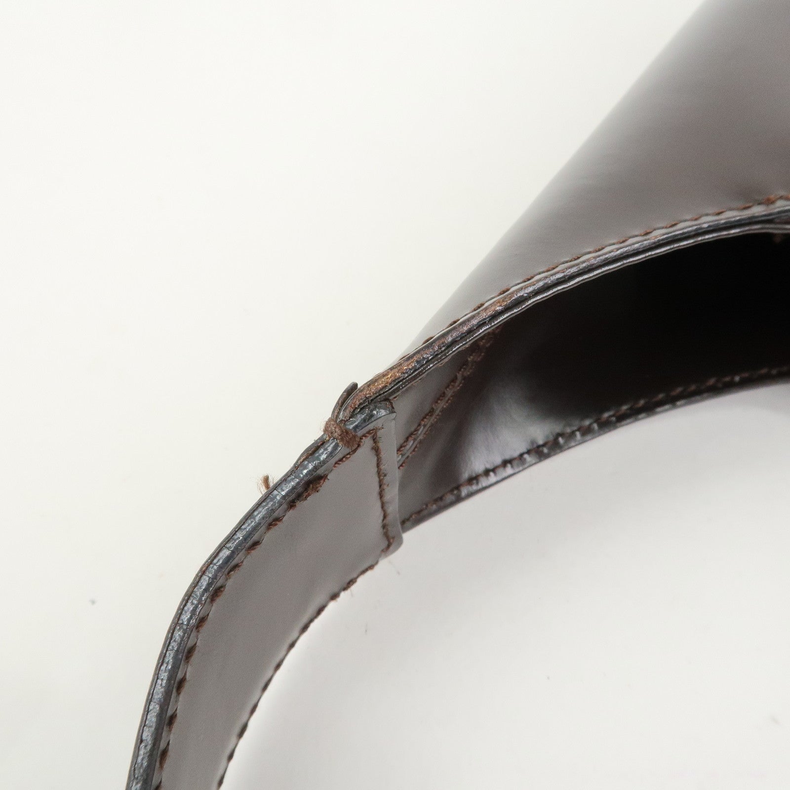 Ferragamo Gancini Leather Shoulder Bag Dark Brown AQ-21 0170