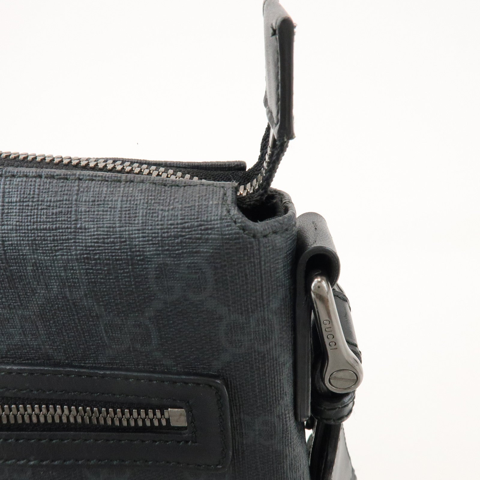 GUCCI GG Supreme PVC Leather Shoulder Crossbody Bag Black 387514