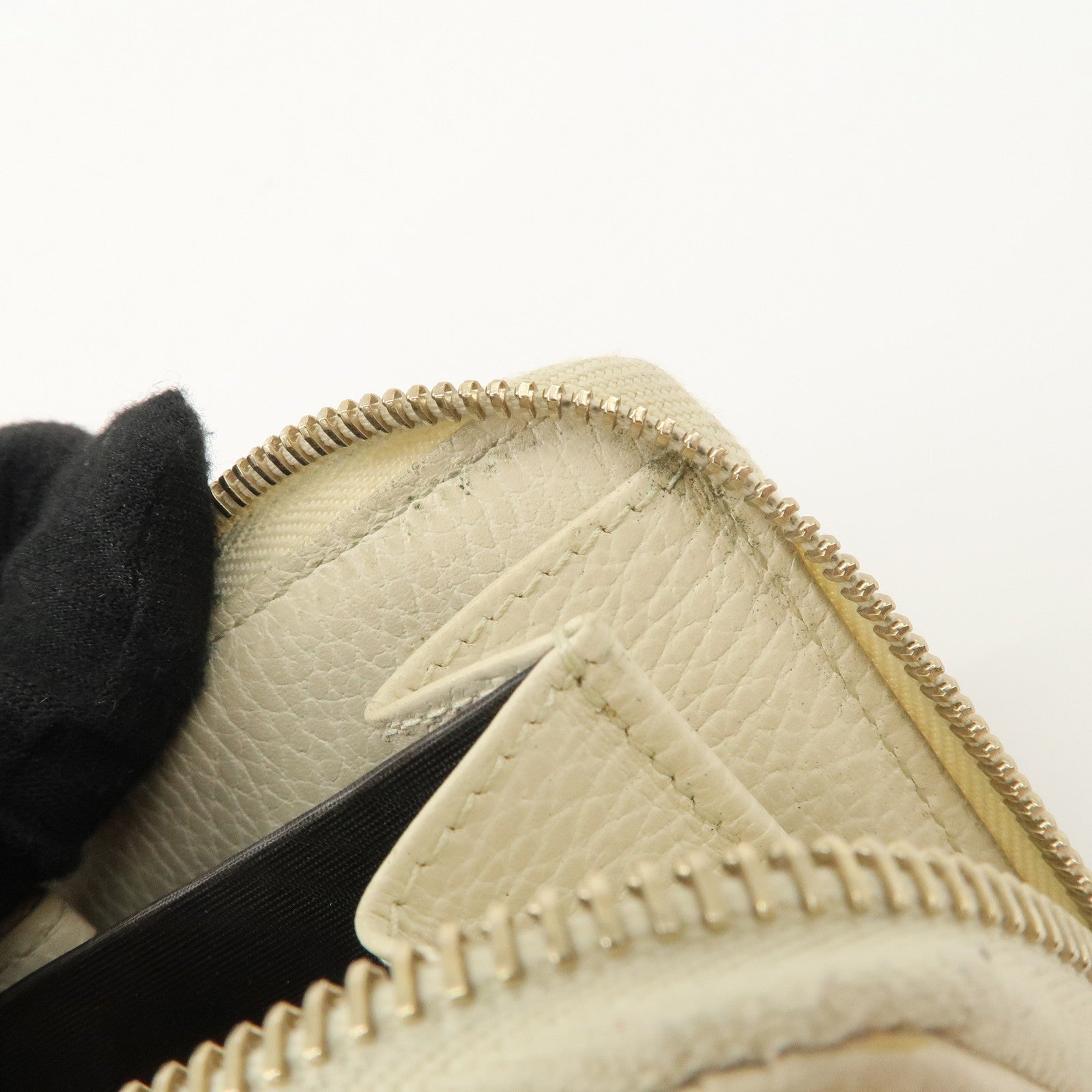 GUCCI GG Canvas Leather Bi-fold Wallet Beige Ivory 346056 Used