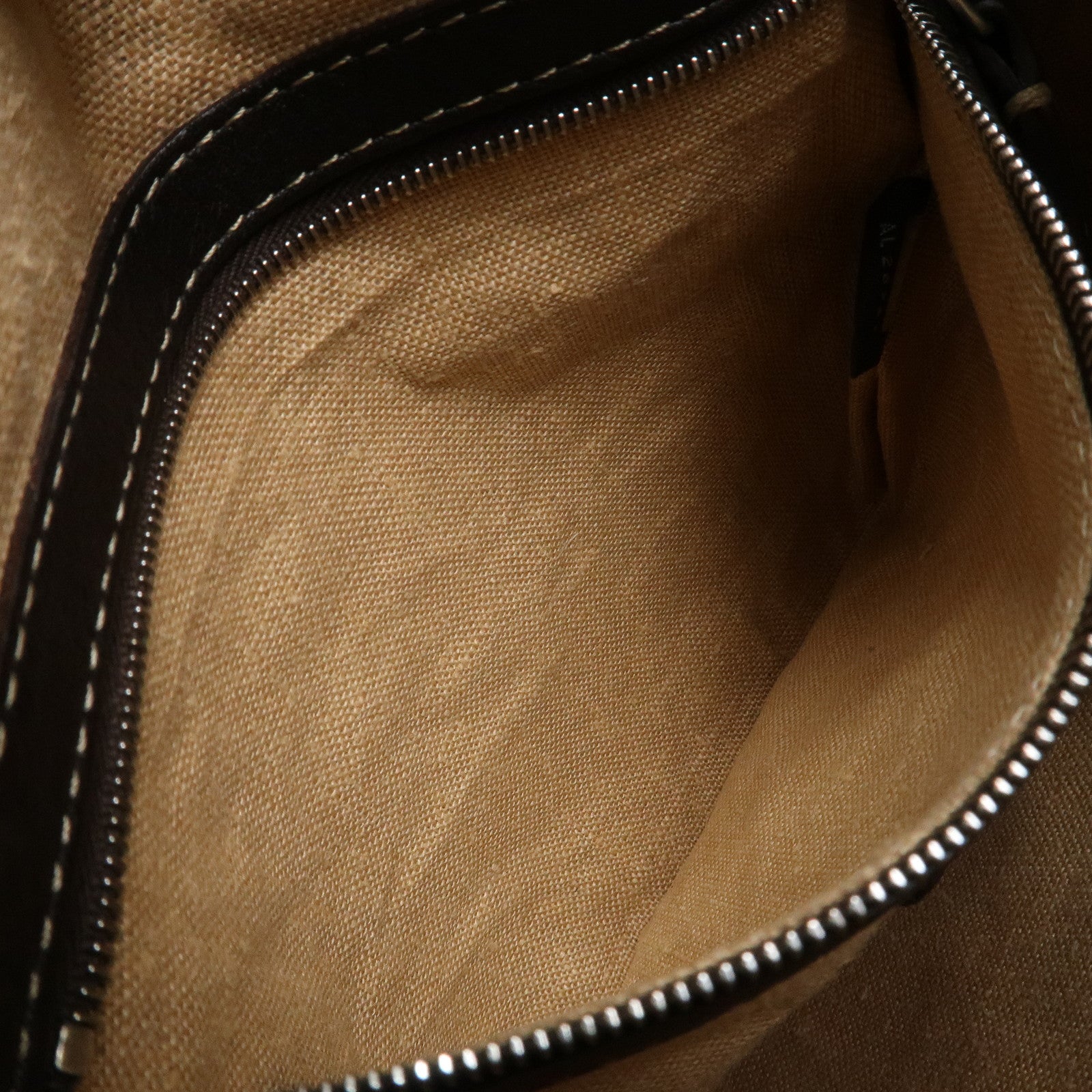 FENDI Selleria Leather Shoulder Bag Crossbody Bag Brown 8BT092