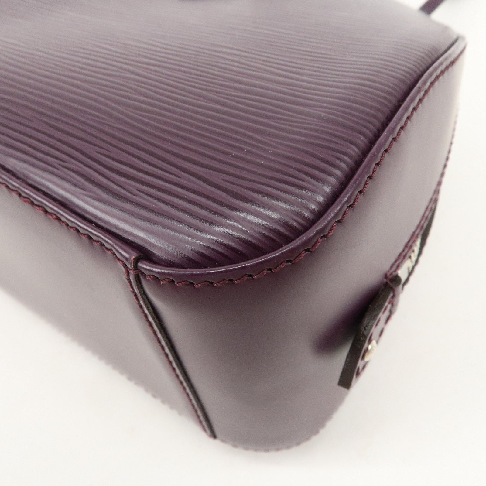 Louis Vuitton Epi Leather Jasmin Hand Bag Cassis M5285K Used