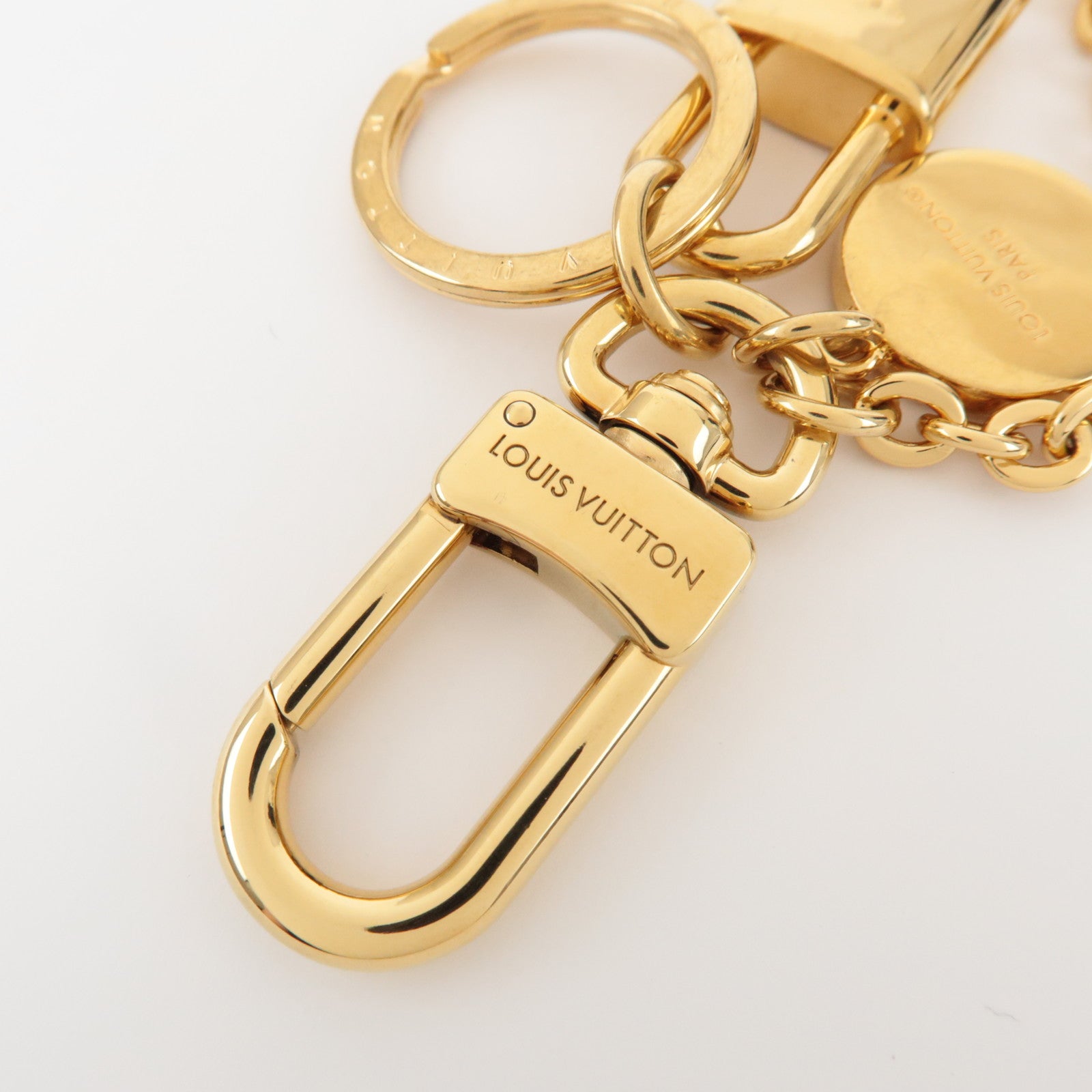 Louis Vuitton Cadenas LV Heart Metal Key Charm Gold M01425