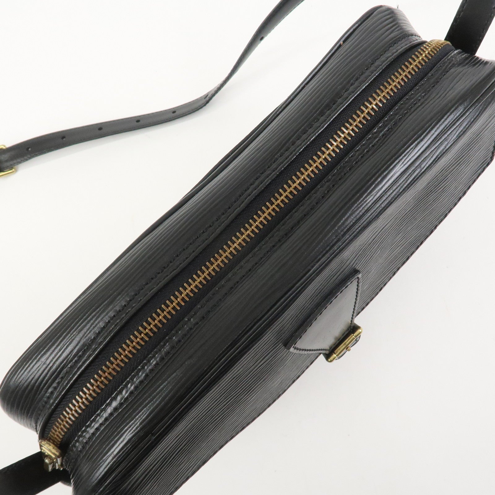 Louis Vuitton Epi Jeune Fille Shoulder Crossbody Bag Noir M52152