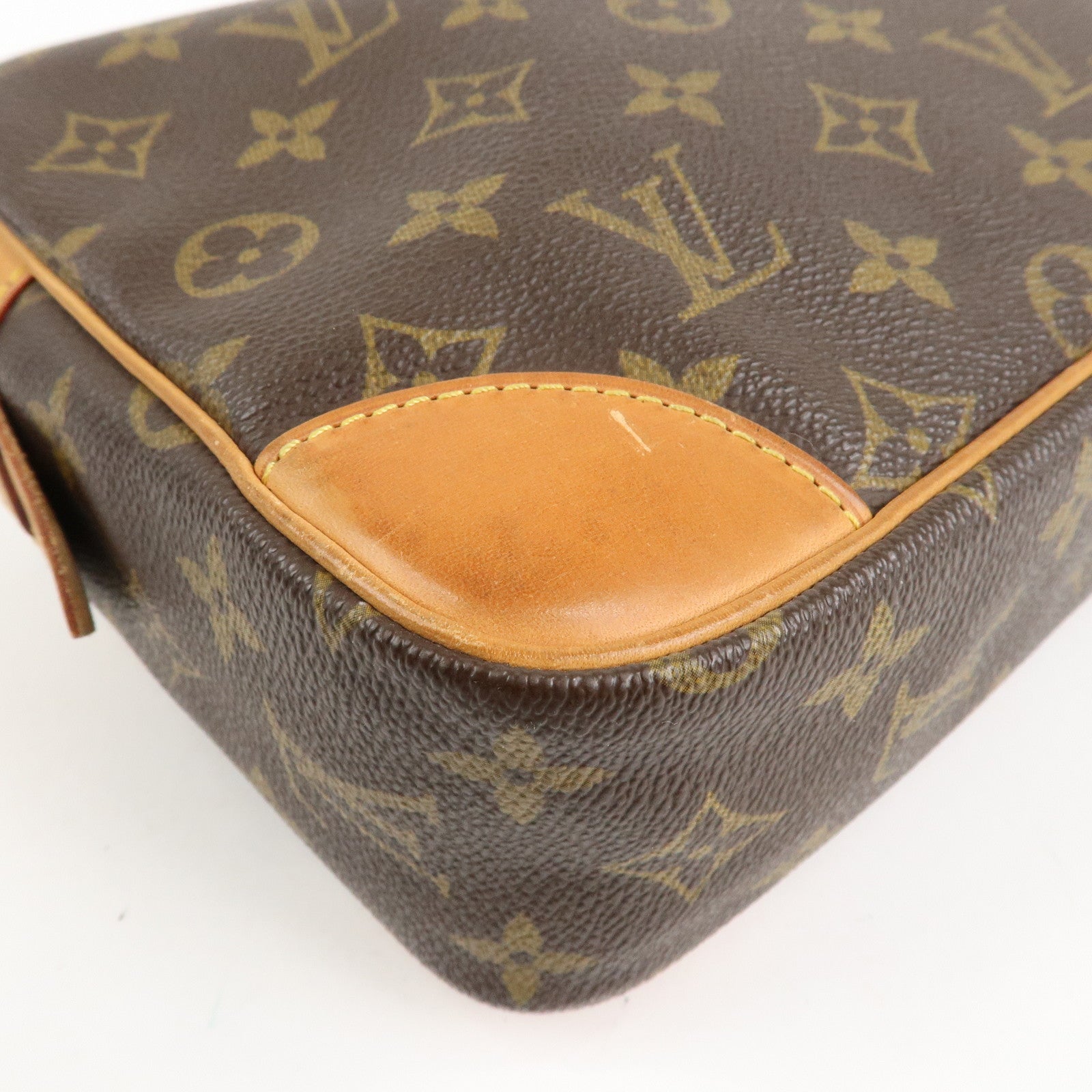 Louis Vuitton Monogram Compiegne 28 Pouch Clutch Bag Brown M51845