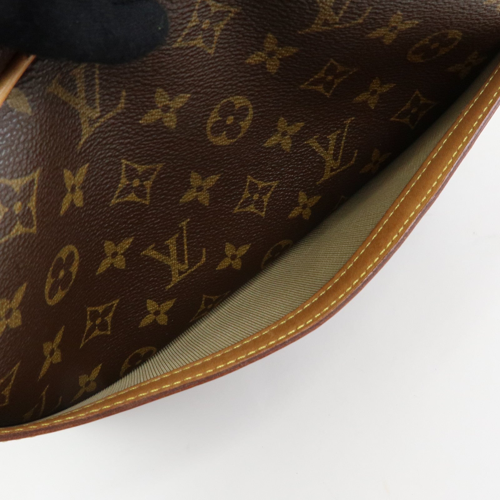 Louis Vuitton Monogram Reporter PM Shoulder Crossbody Bag M45254