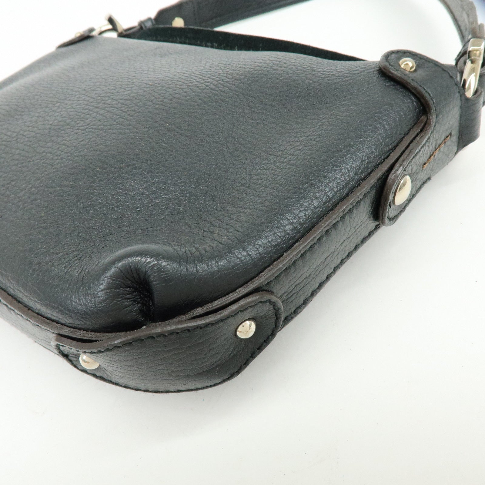 Ferragamo Gancini Leather Shoulder Bag Hand Bag Black