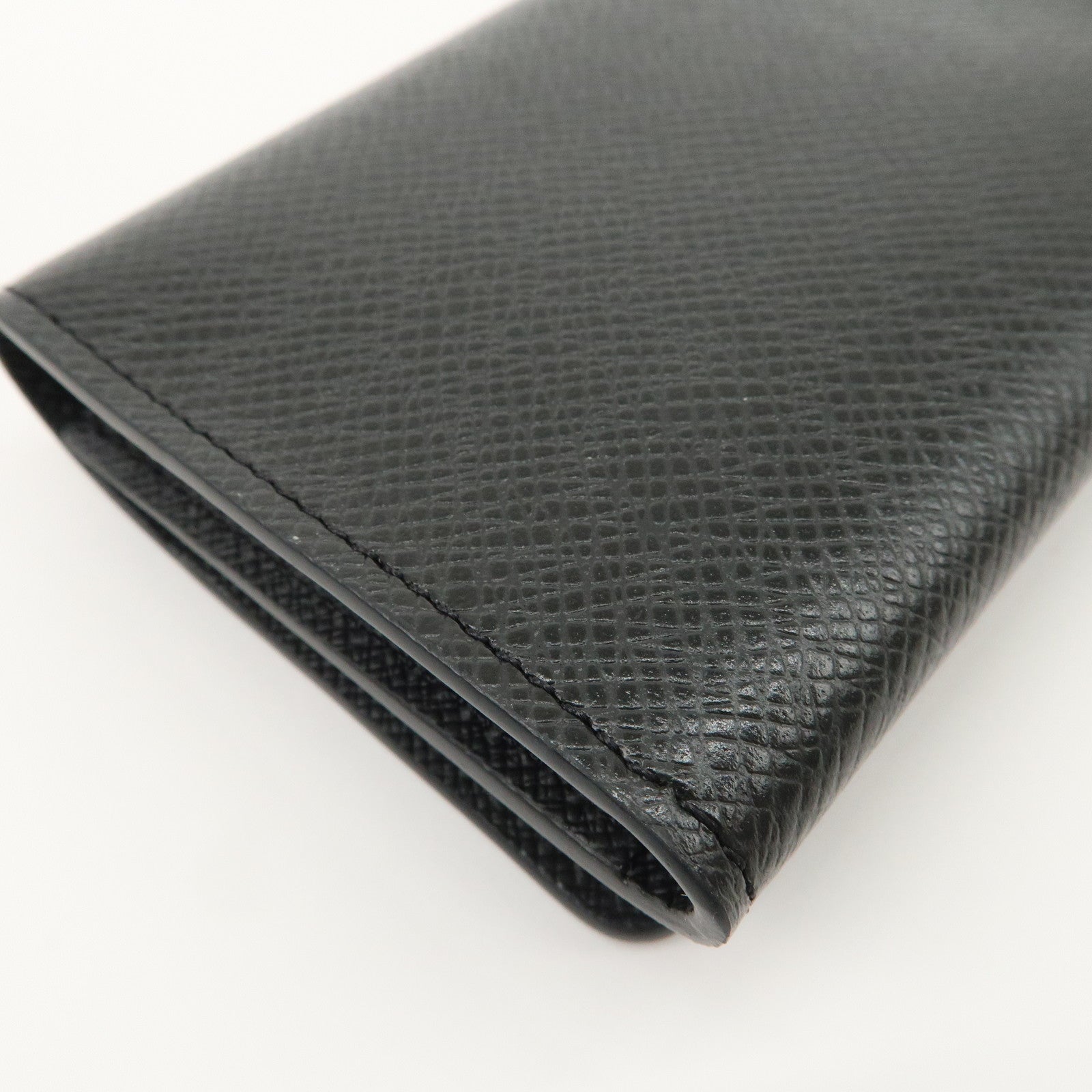 Louis Vuitton Taiga Envelope Carte de Visite NM Card Case M64595