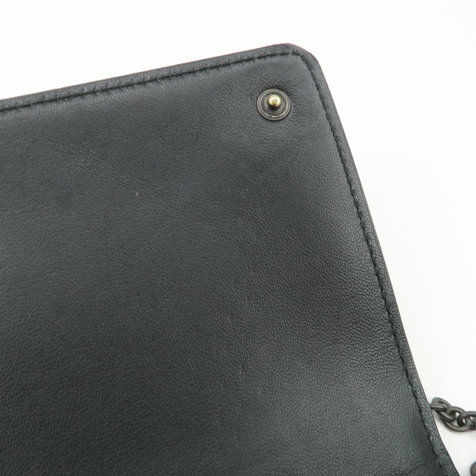 BOTTEGA VENETA Intrecciato Leather Chain Wallet Black