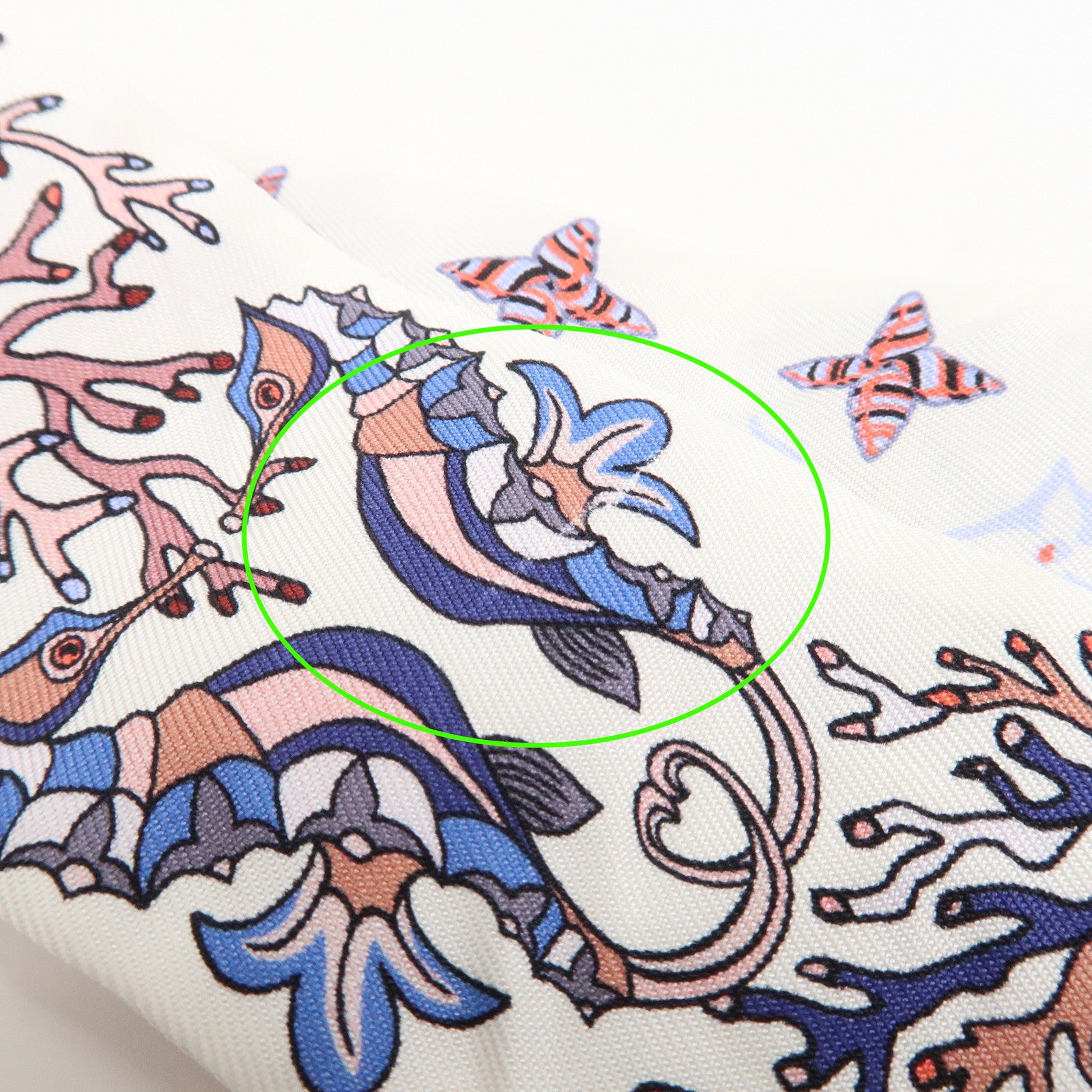 Louis Vuitton Sea of Love Bandeau BB Silk 100% Scarf White M73873