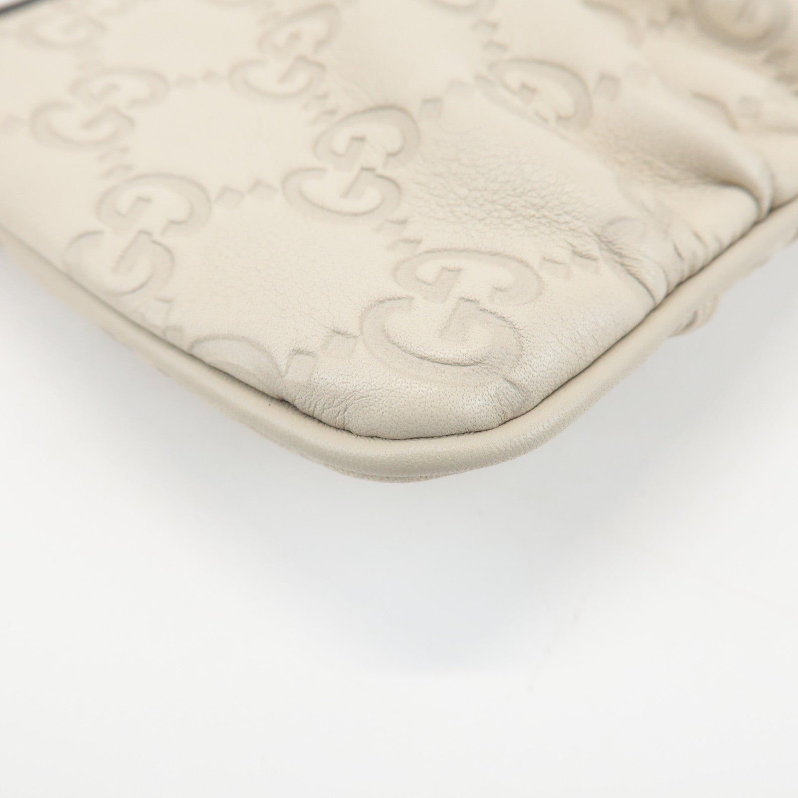 GUCCI Guccissima Leather Pouch Wrist Bag Ivory 212203