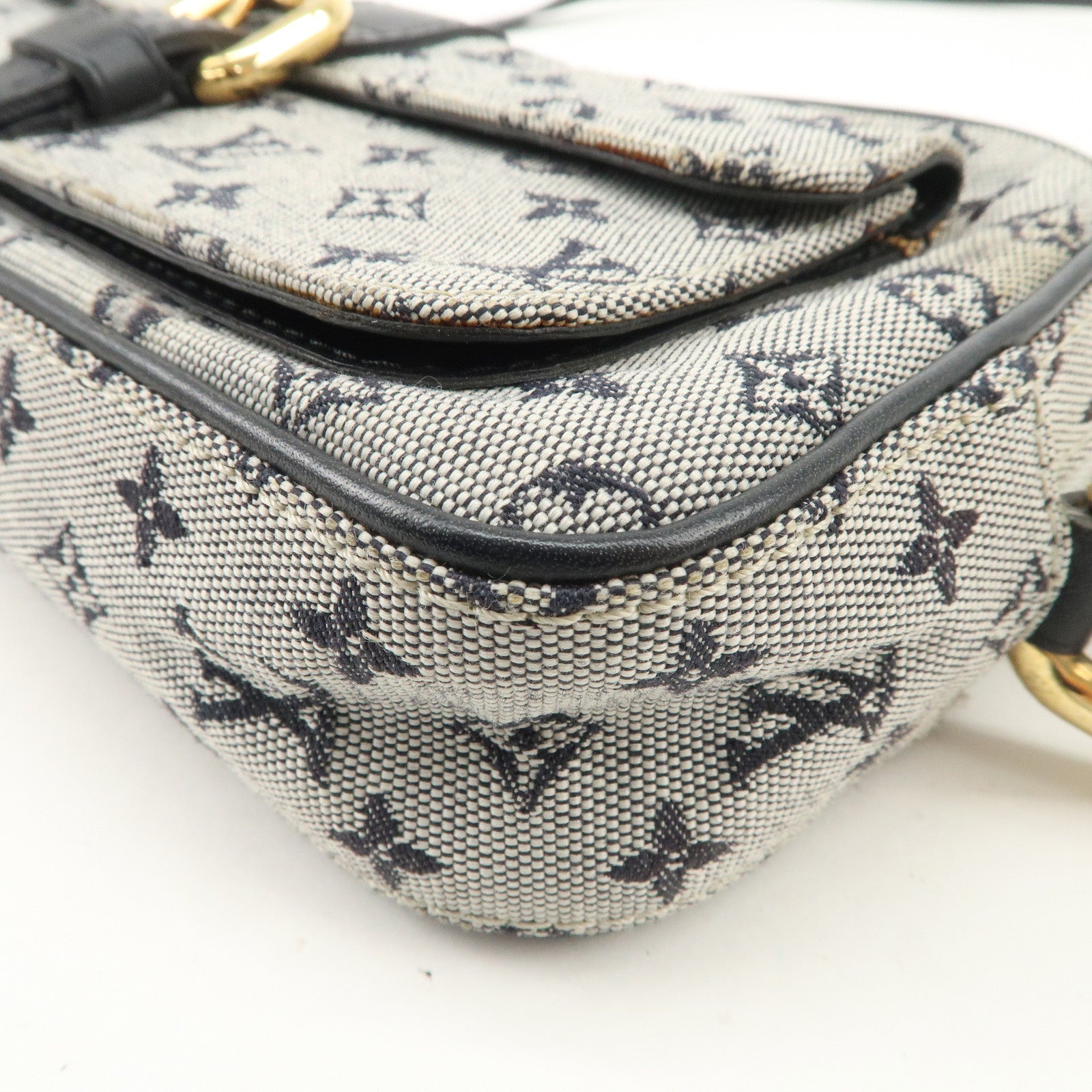 Louis Vuitton Monogram Mini Canvas Juliette MM Shoulder Bag M92315