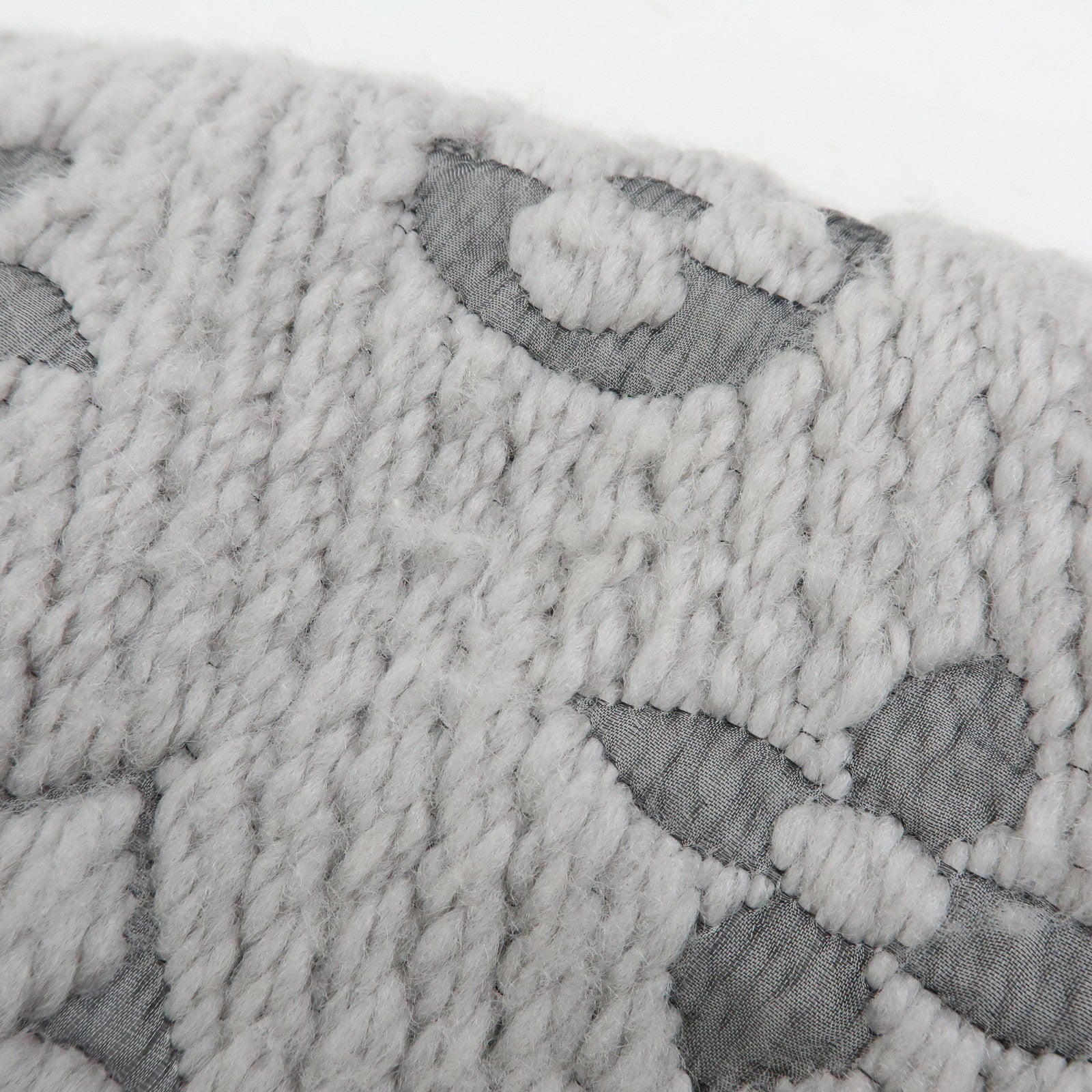Louis Vuitton Monogram Escharp Logomania Scarf Gris Perle M74742