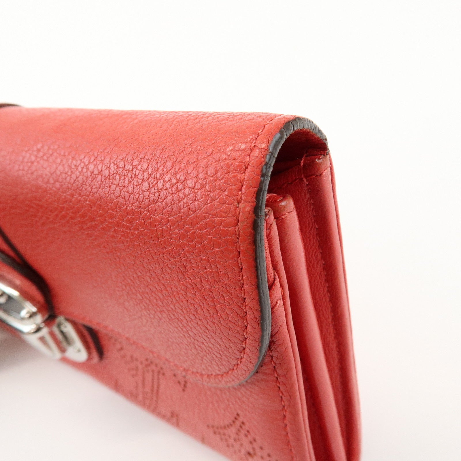 Louis Vuitton Mahina Leather Portefeuille Iris Long Wallet M58161