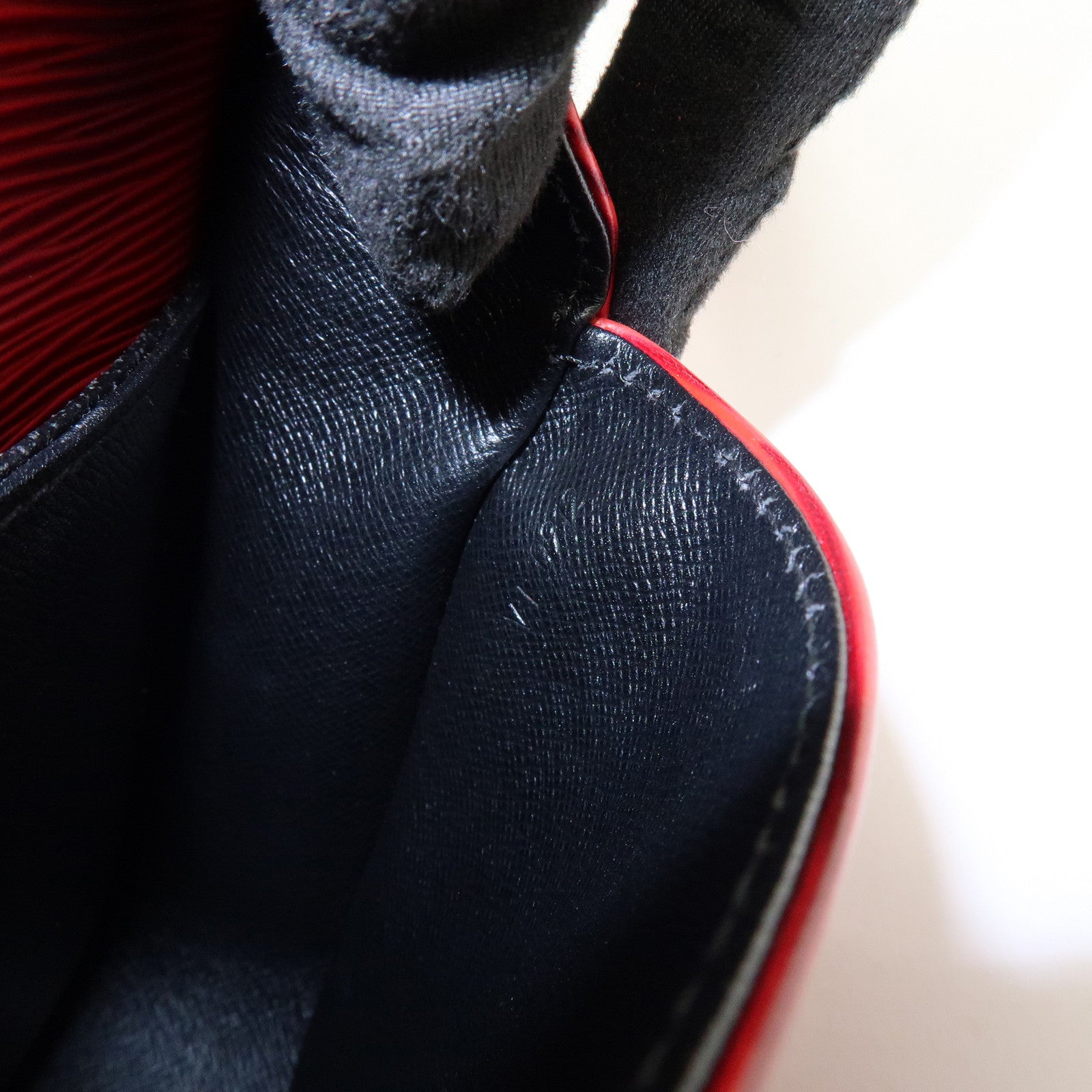 Louis Vuitton Epi Leather Mini Saint Cloud Shoulder Bag Red M52217