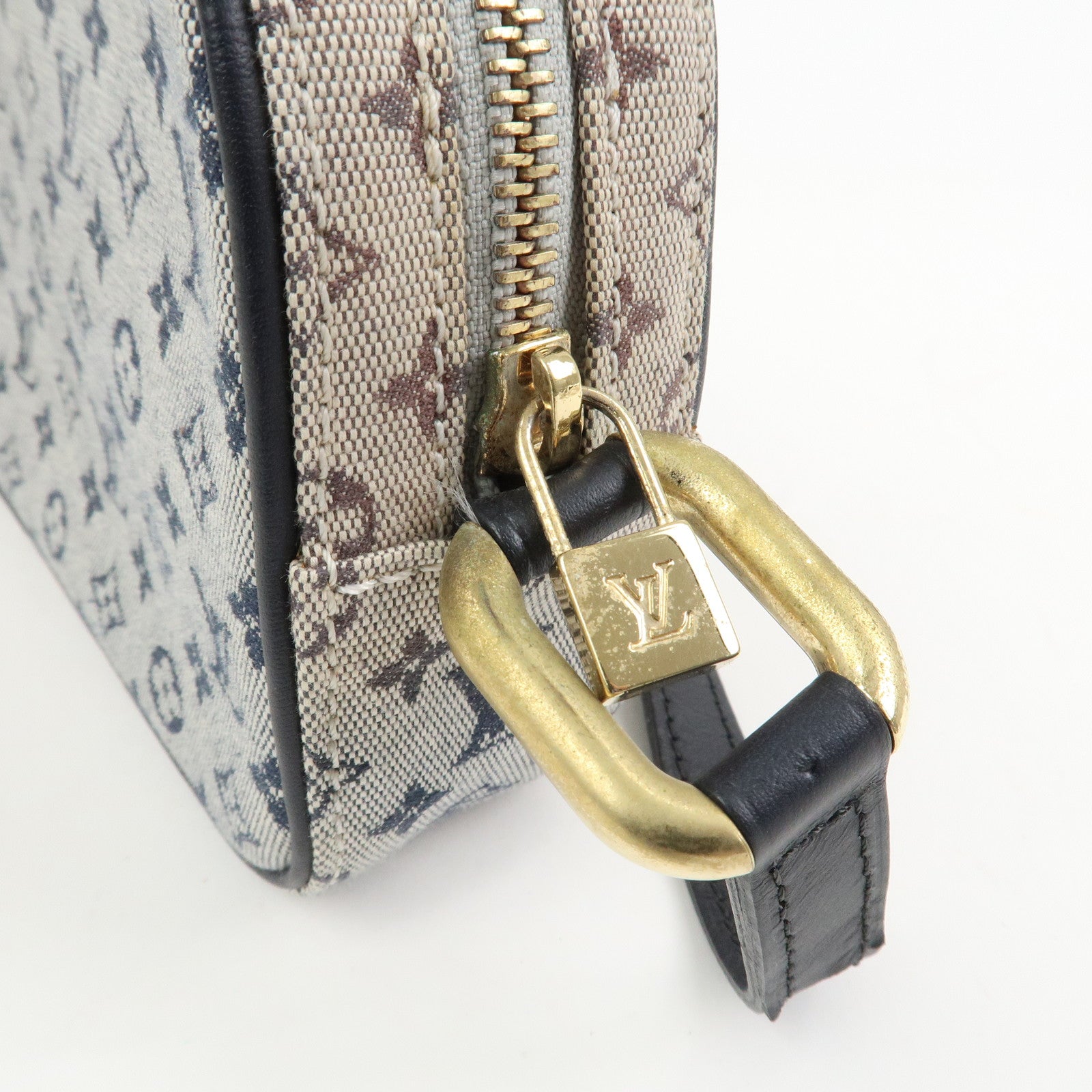 Louis Vuitton Monogram Mini Juliet MM Crossbody Bag Blue M92217