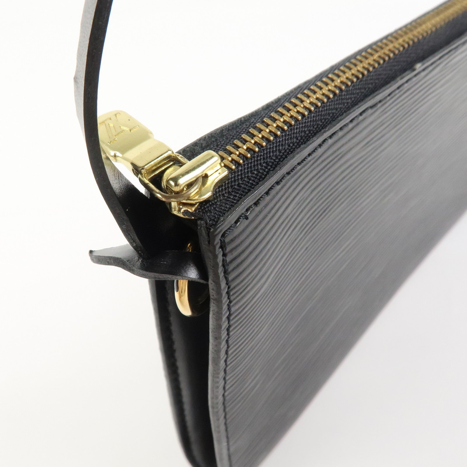 Louis Vuitton Epi Pochette Accessoires Pouch Noir Black M52982