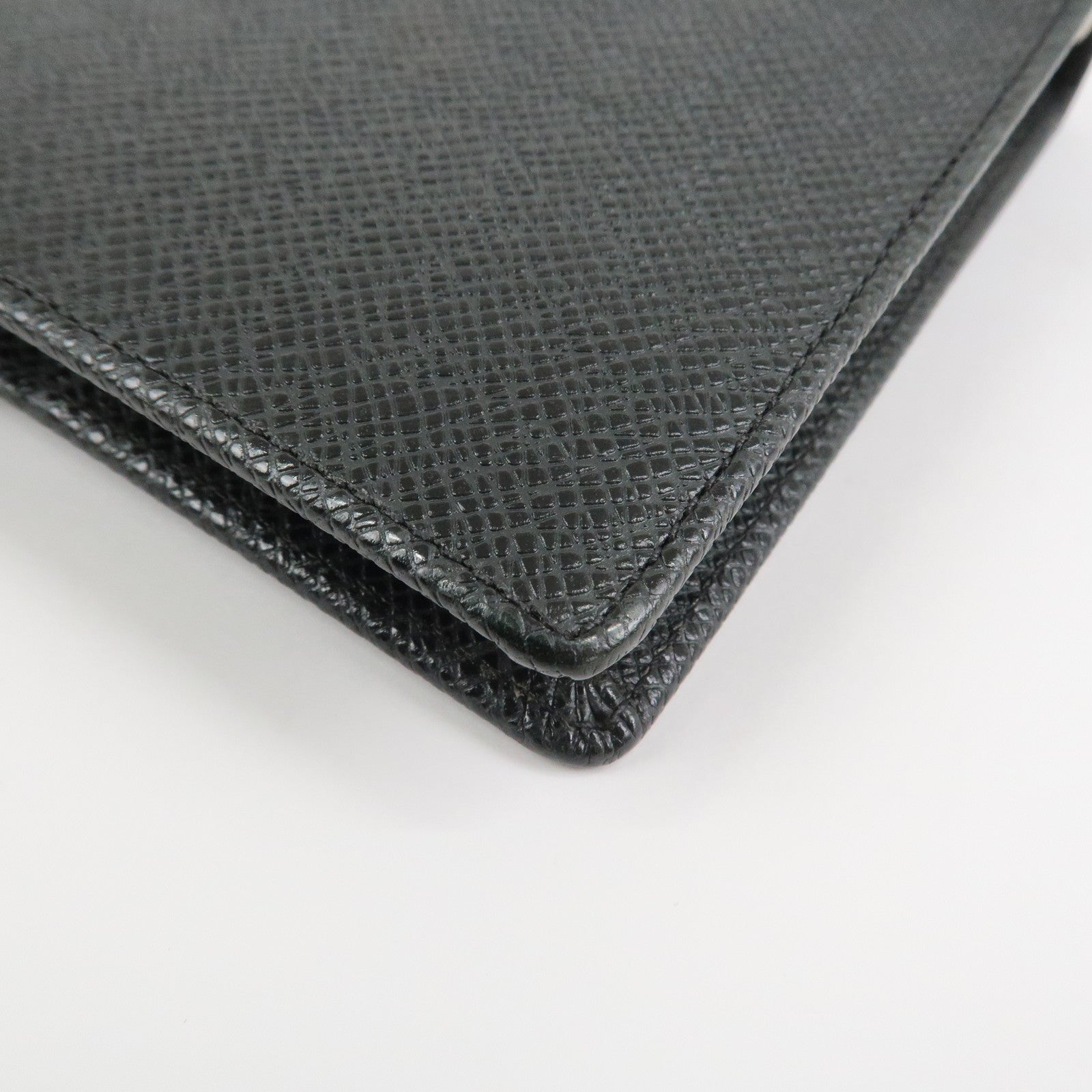 Louis Vuitton Taiga Leather Agenda MM Planner Cover Ardoise R20222