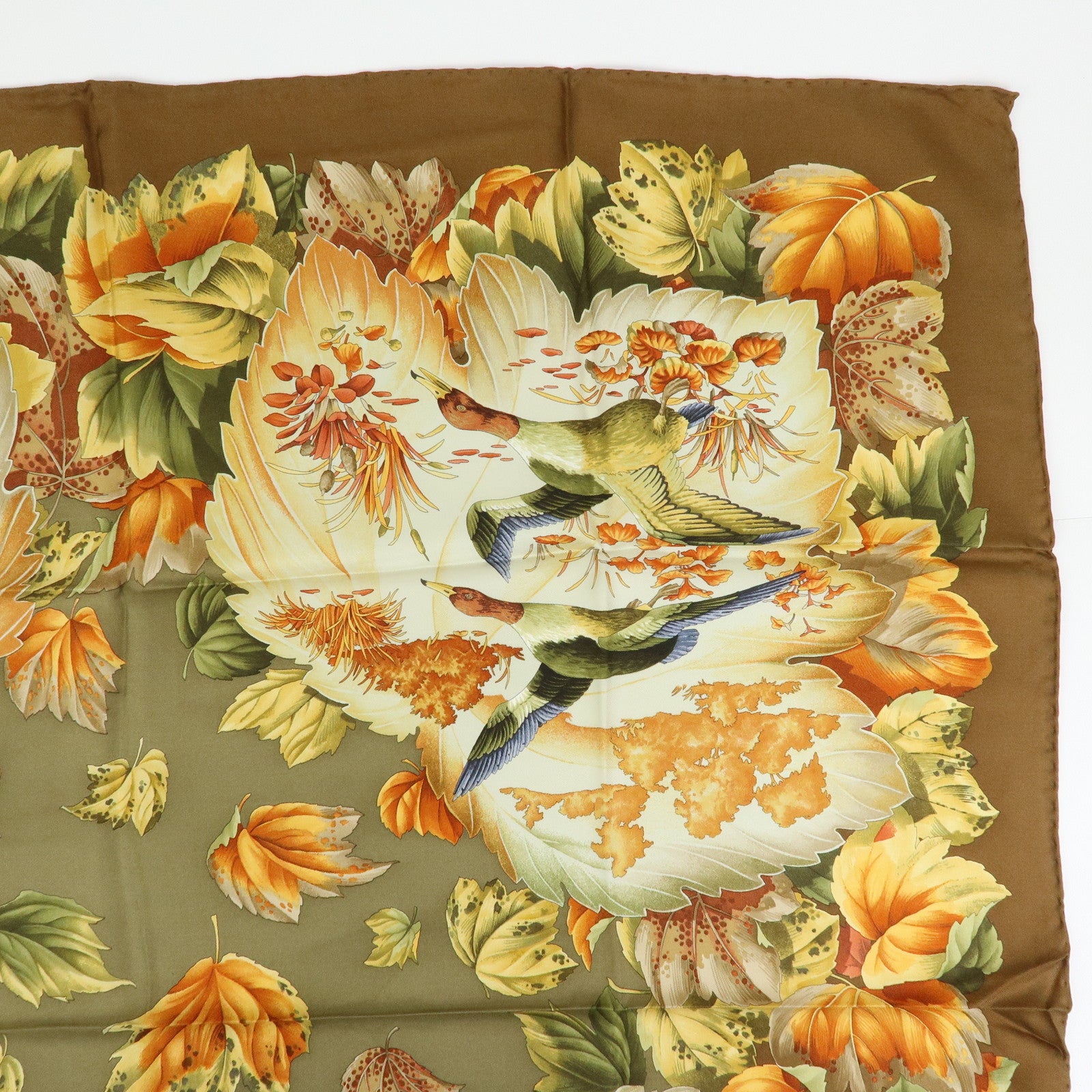 Ferragamo Silk 100% Scarf Autumn Bird And Leaf 85x85 Brown Orange