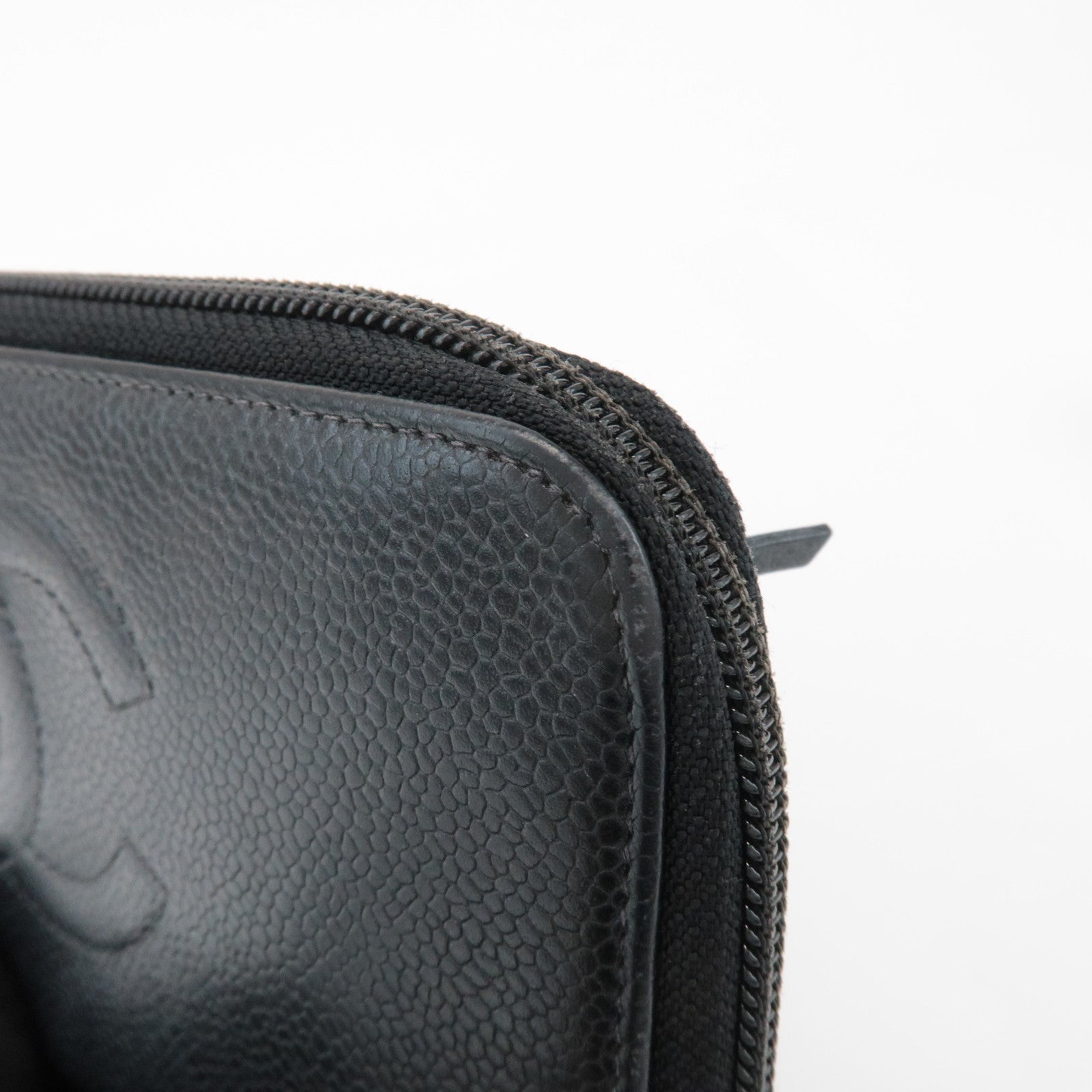 CHANEL COCO Mark Caviarskin Round Zippy Long Wallet Black
