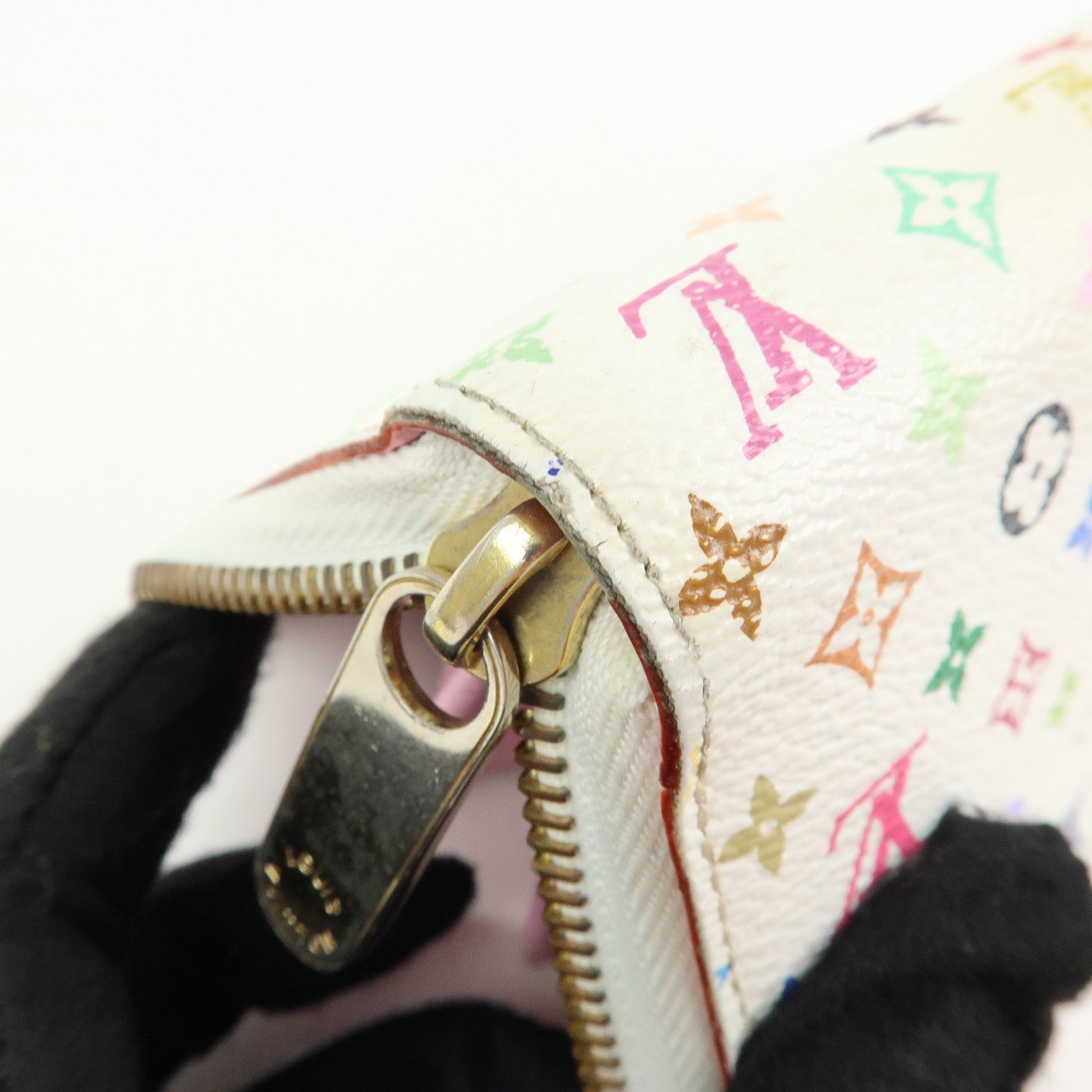 Louis Vuitton Monogram Multicolor Zippy Long Wallet Blanc M60241
