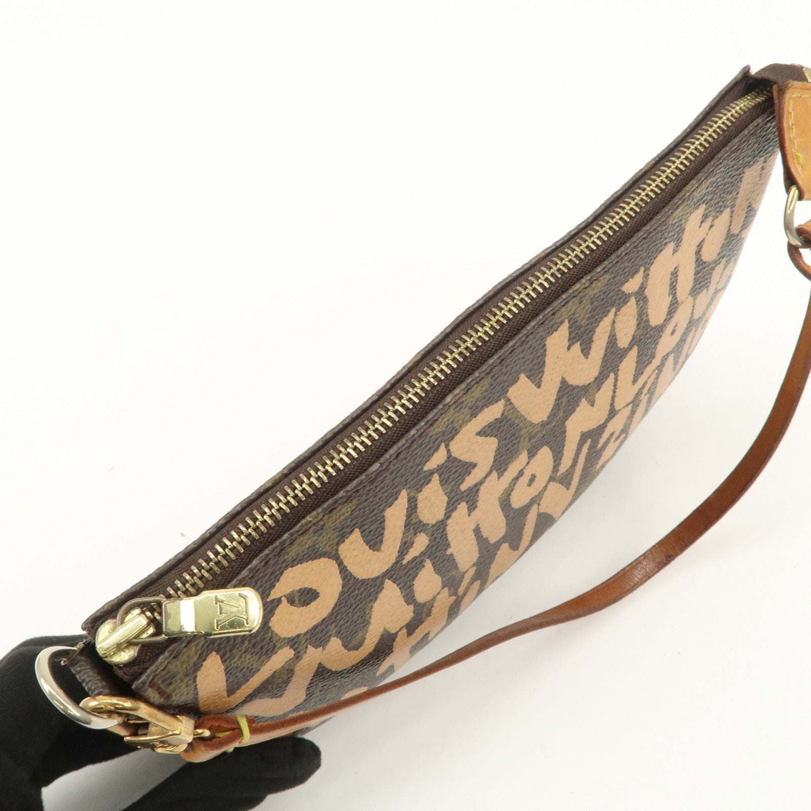 Louis Vuitton Monogram Graffiti Pochette Accessoires Peach M92193