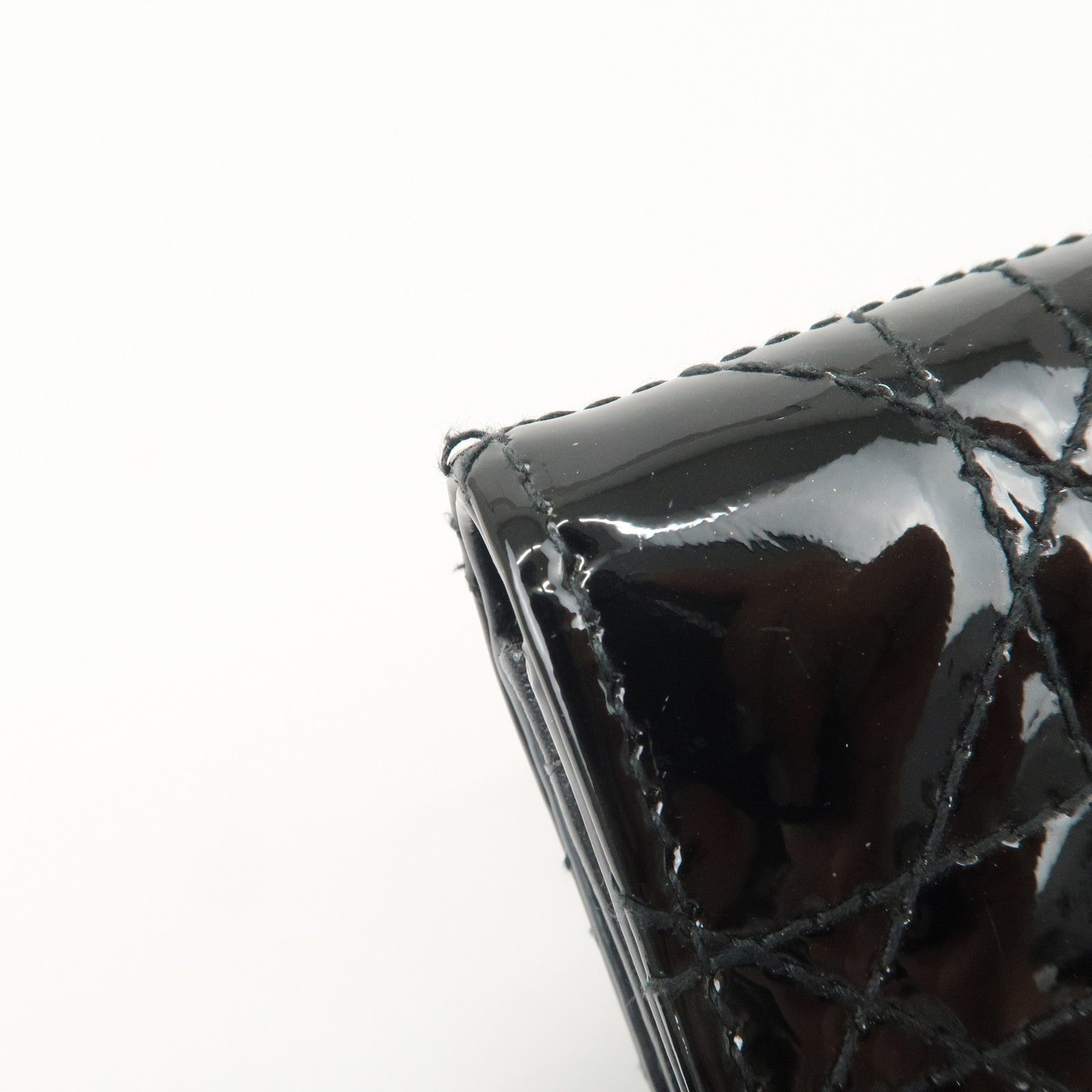 Christian Dior Cannage Lady Dior Patent Leather Card Holder Black S0011