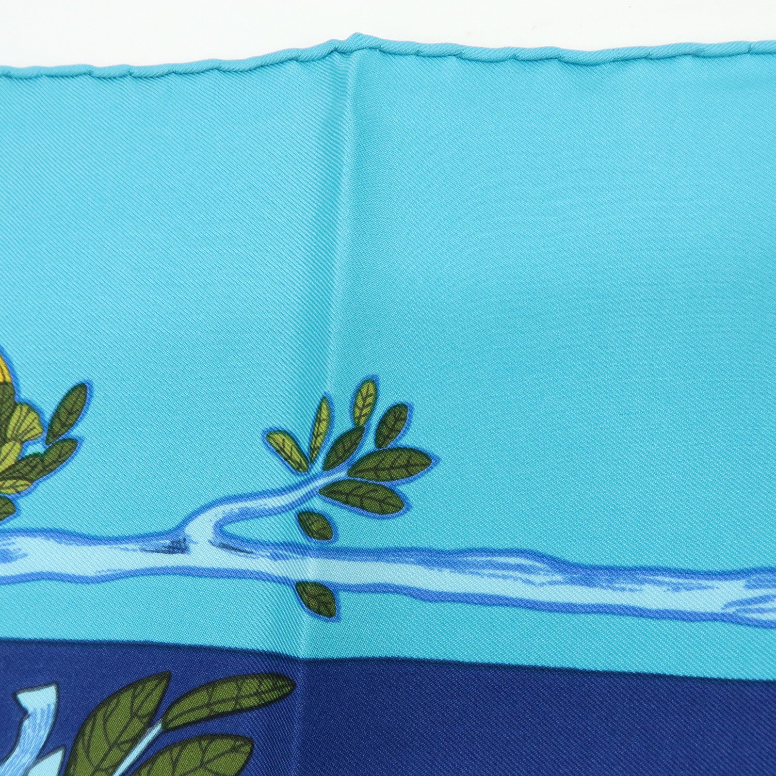 HERMES Carre 90 Silk 100% Scarf Annie Faivre Animal Print Blue