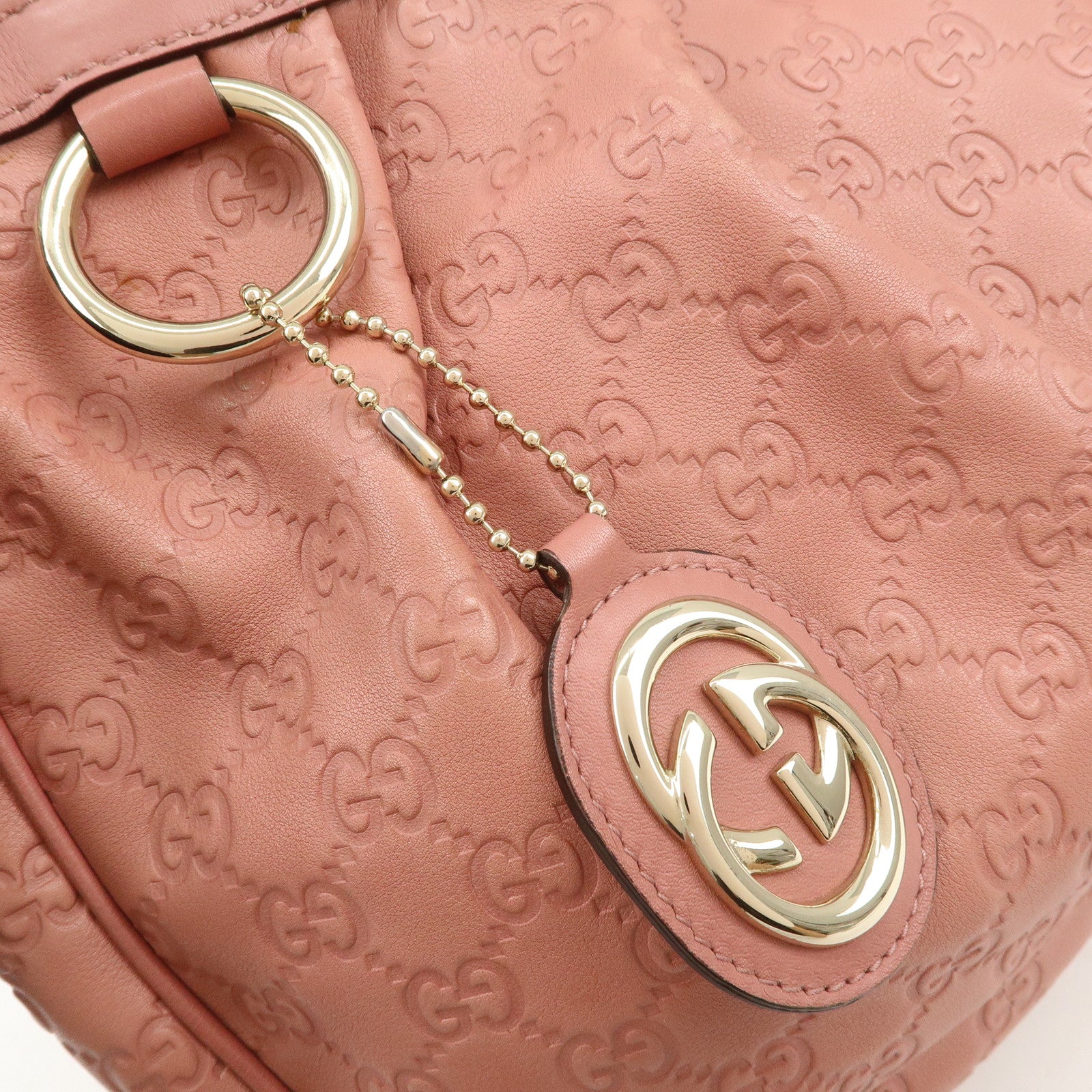 GUCCI Sukey Interlocking G Guccissima Leather Shoulder Bag 232955