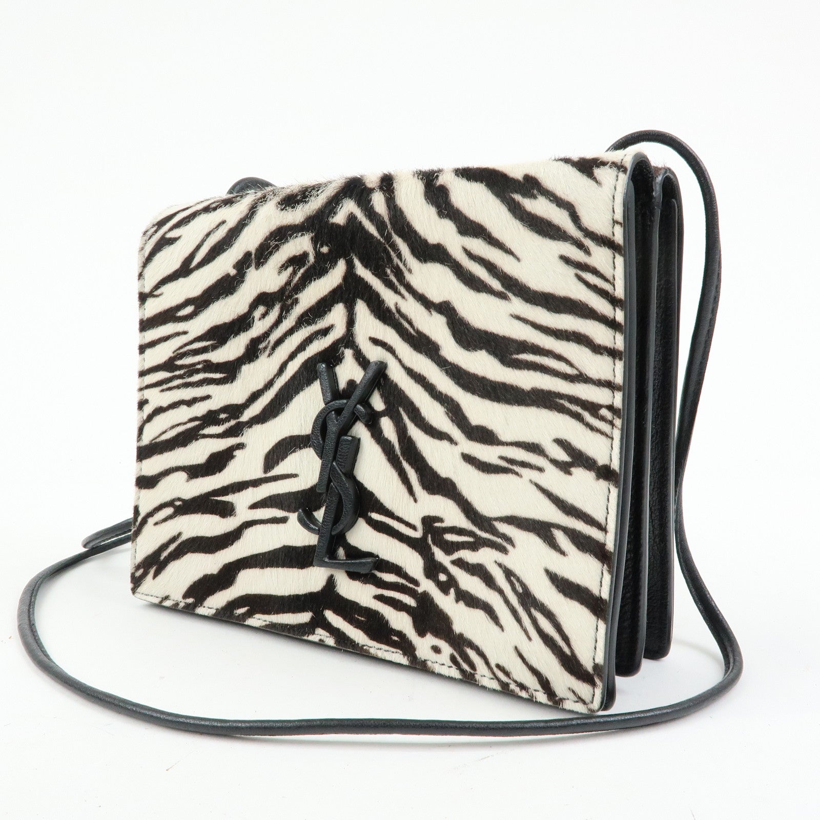 SAINT LAURENT PARIS Cassandra Unborn Calf Shoulder Bag 517537