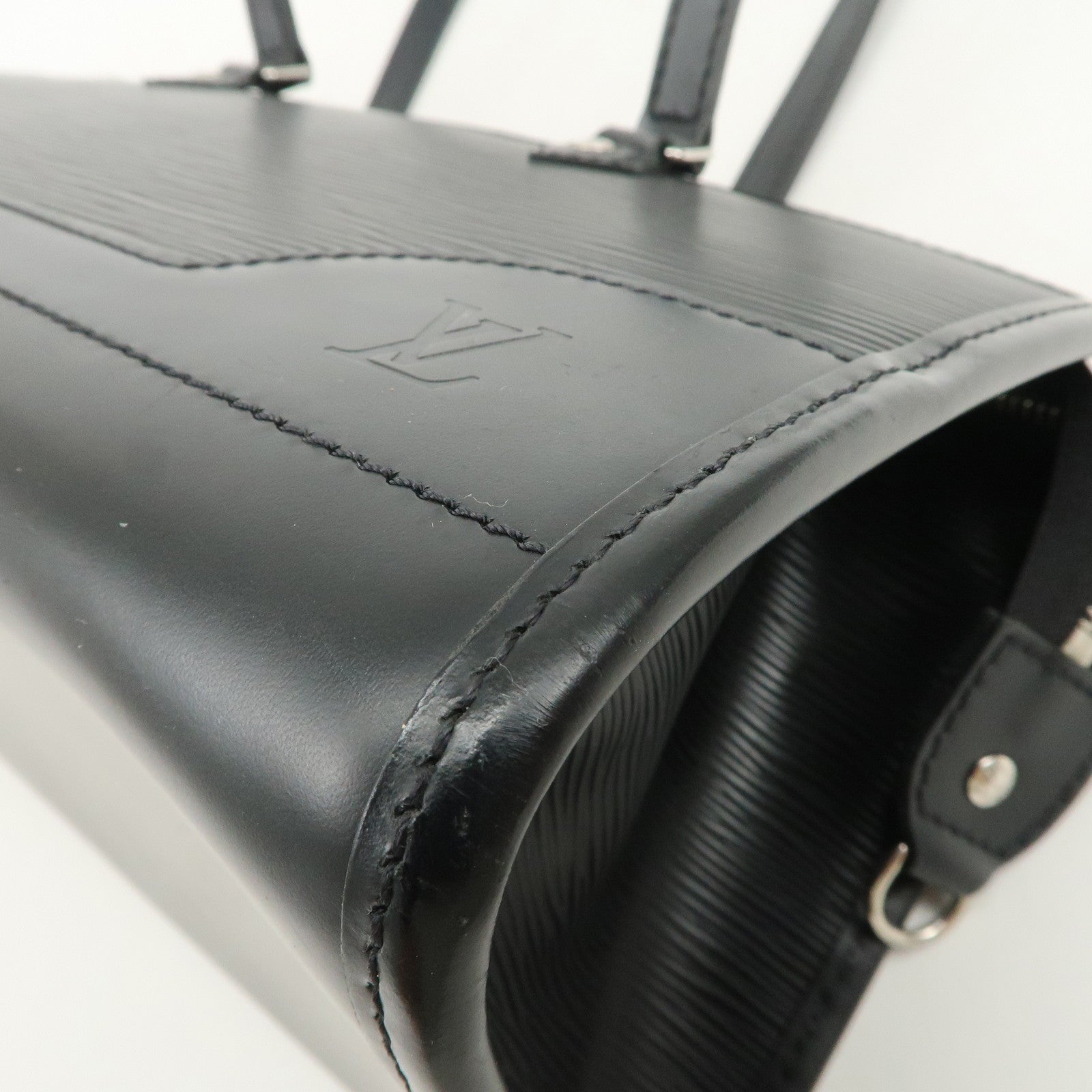 Louis Vuitton Epi Leather Madeleine PM Hand Bag Noir Black M59332