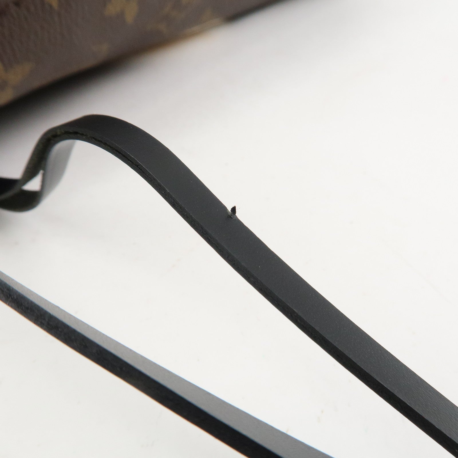 Louis Vuitton LV World Tour Monogram Neverfull MM Tote Bag M42844