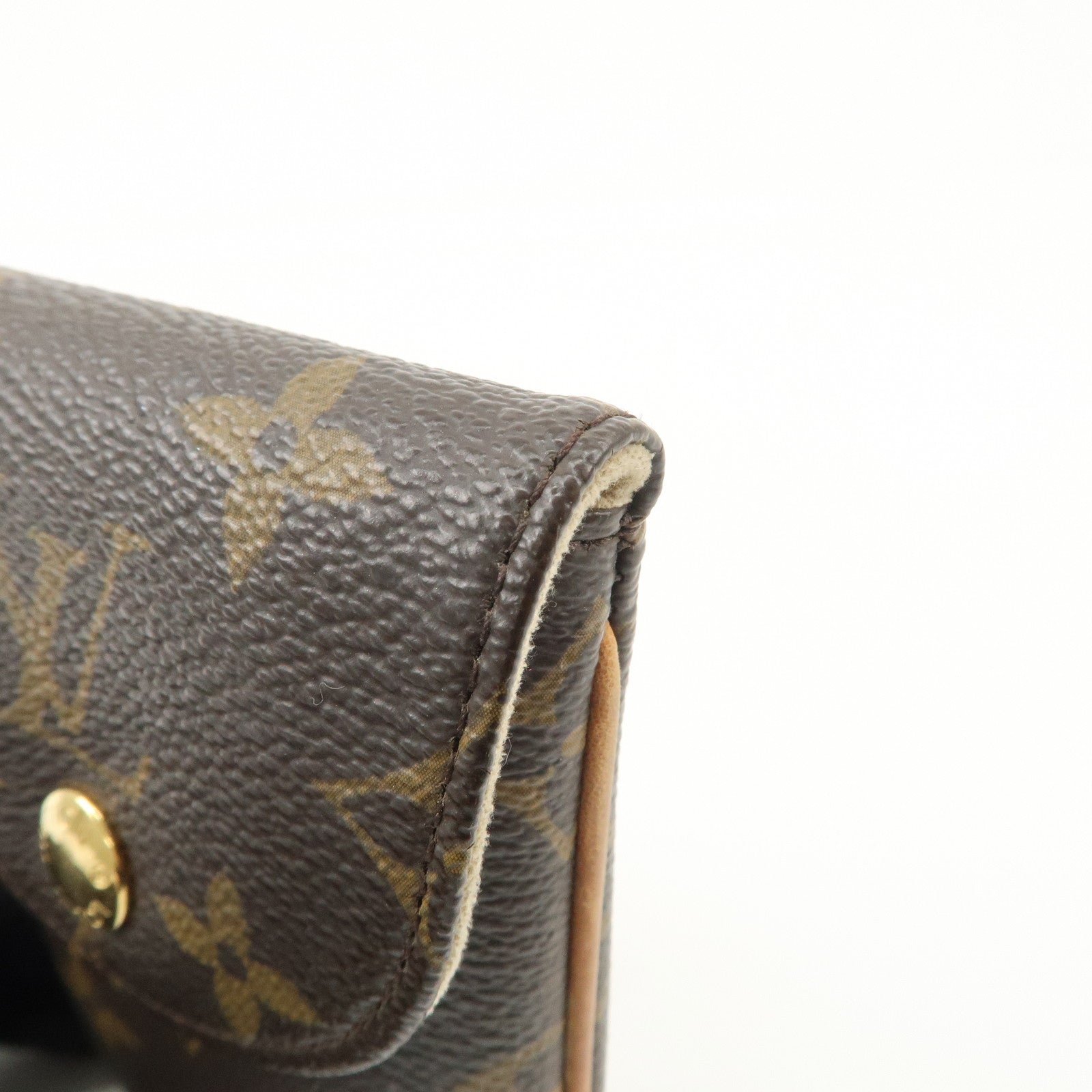 Louis Vuitton Monogram Etui Telefonne MM Brown M66546 Used