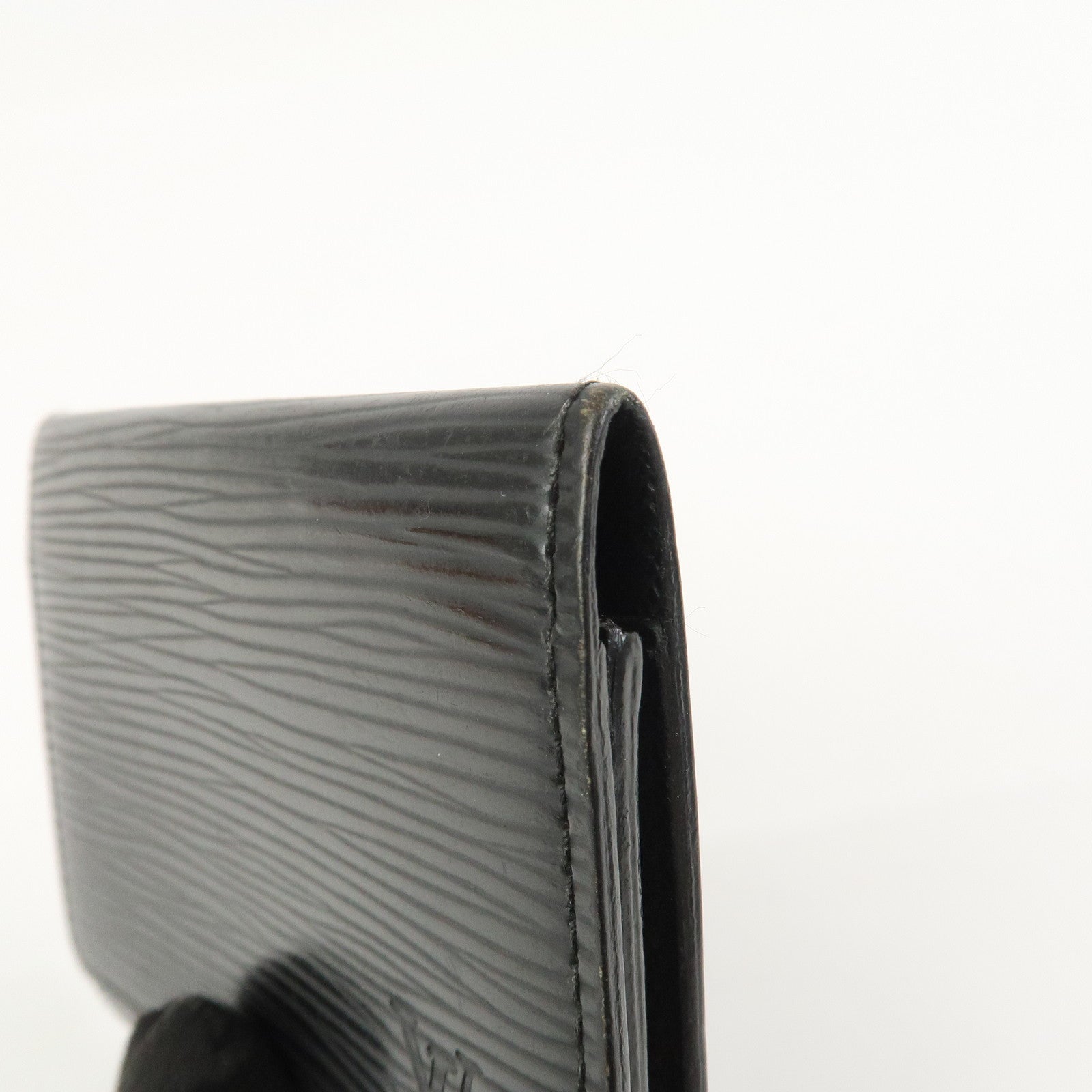 Louis Vuitton Epi Enveloppe Carte de Visite Card Case Noir M56582