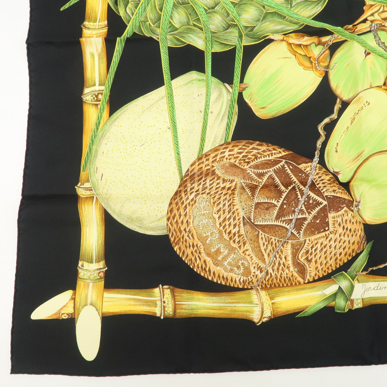 HERMES Carre 90 Silk 100% Nouvelle Coledonie Scarf Black Green