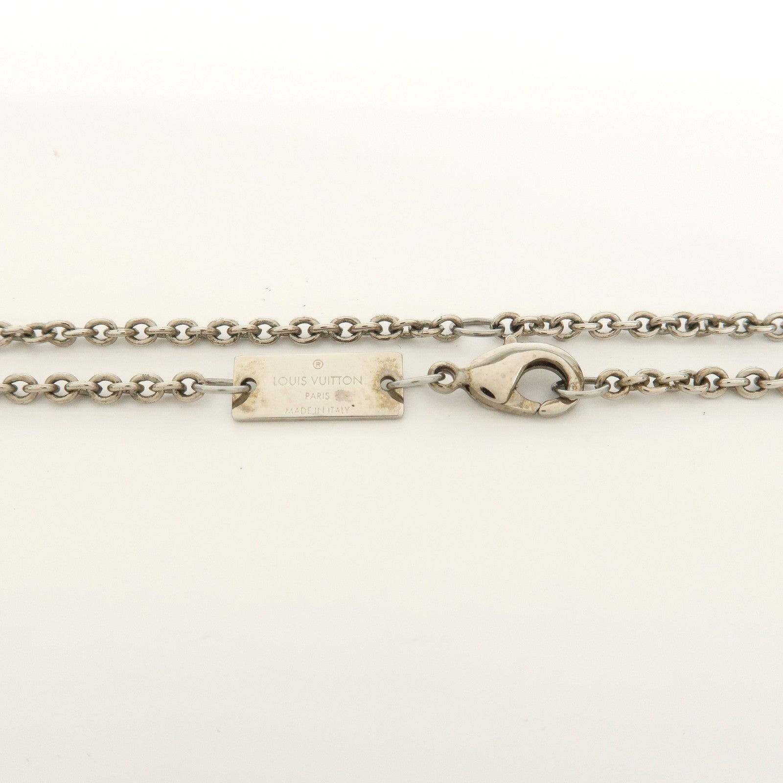 Louis Vuitton Metal LV Safari Charms Necklace Silver Gold M68106